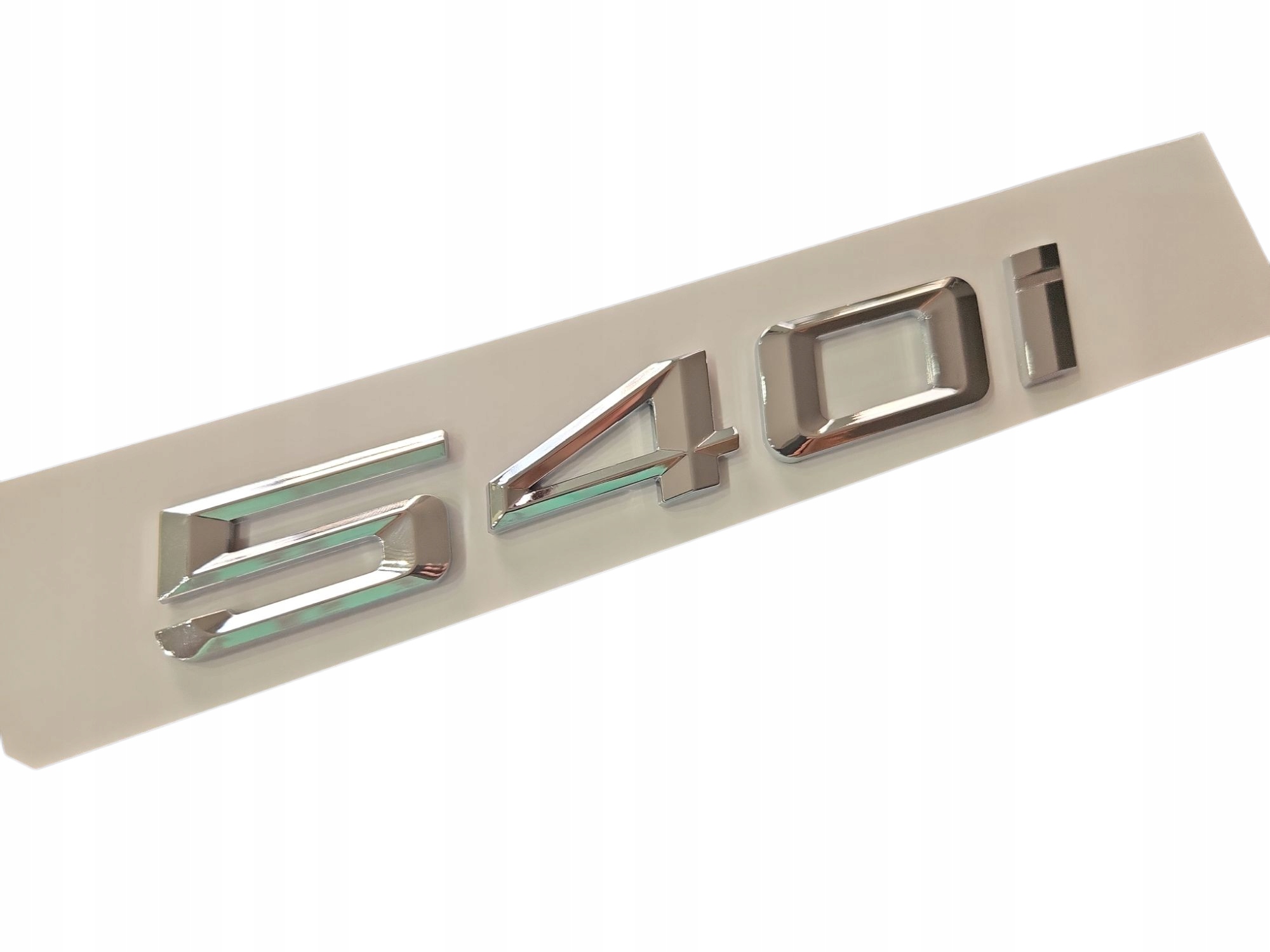 Emblemat 540i do Bmw Silver Glossy Na Klapę Tył Naklejka Znaczek