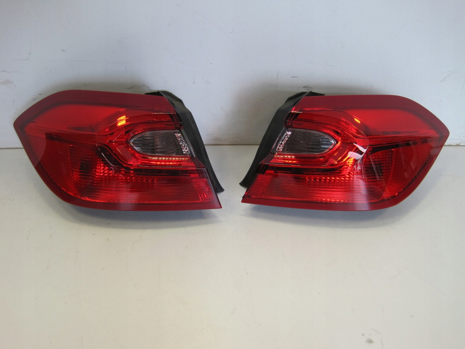 light lights Ford FIESTA MK8 right left