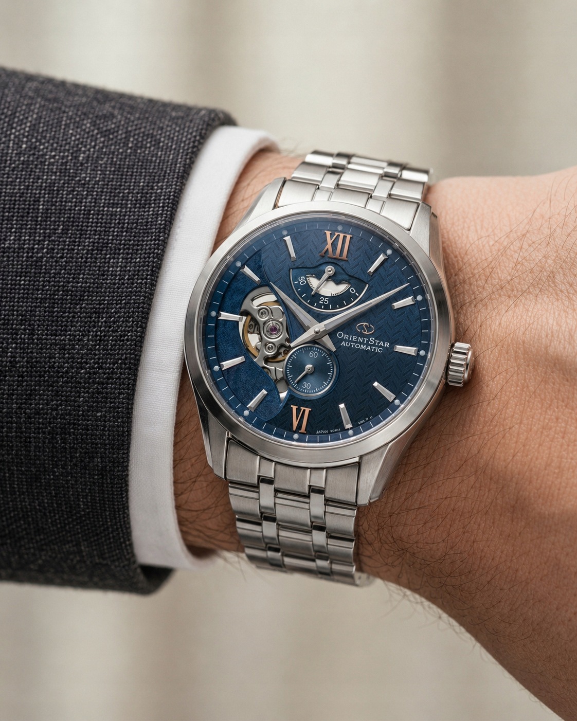 Zegarek męski Orient Star Layered Skeleton w kolorze czarno-białym