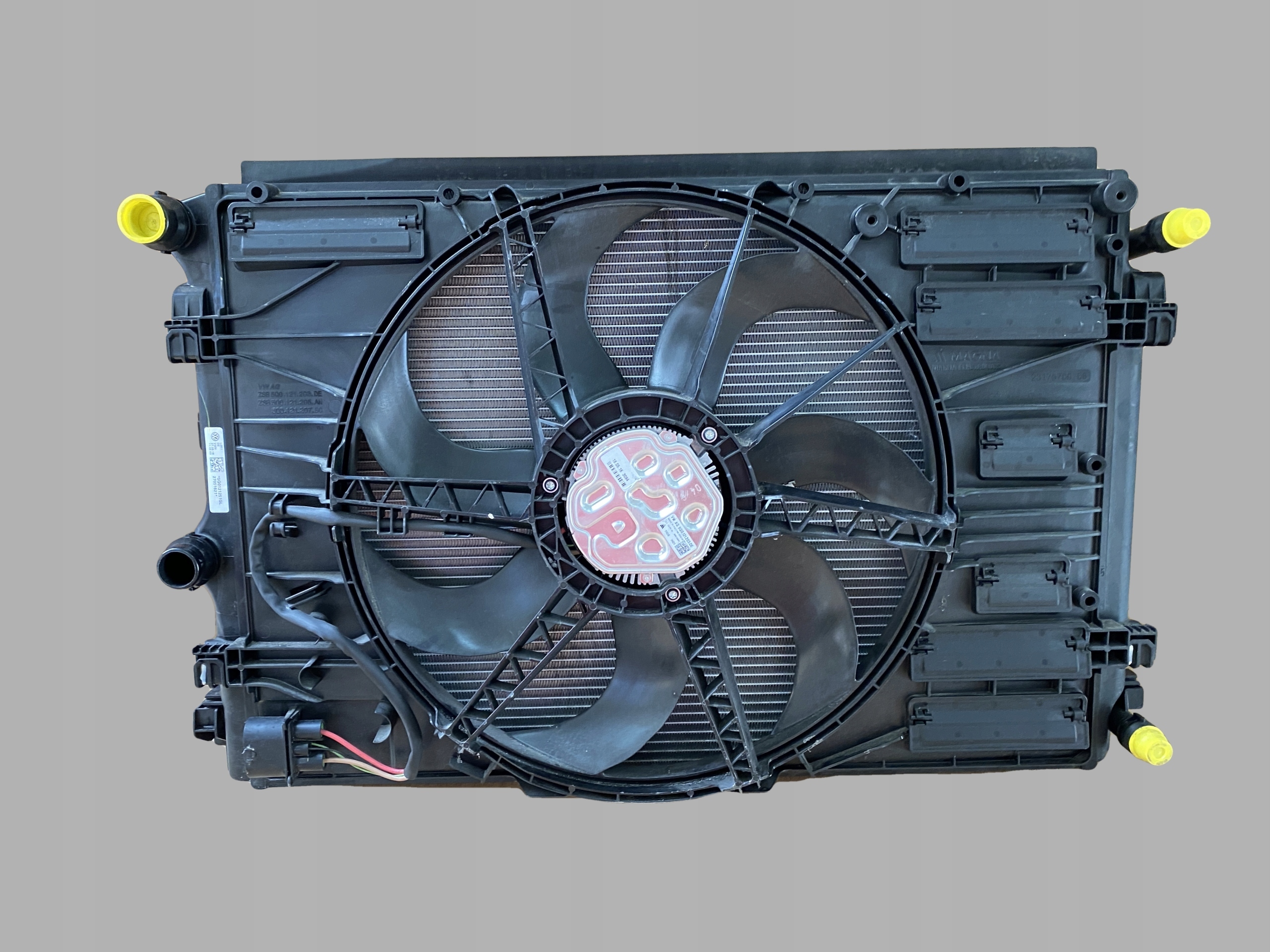 AUDI VW 1.4TFSI chladič vody KLIMY ventilátor