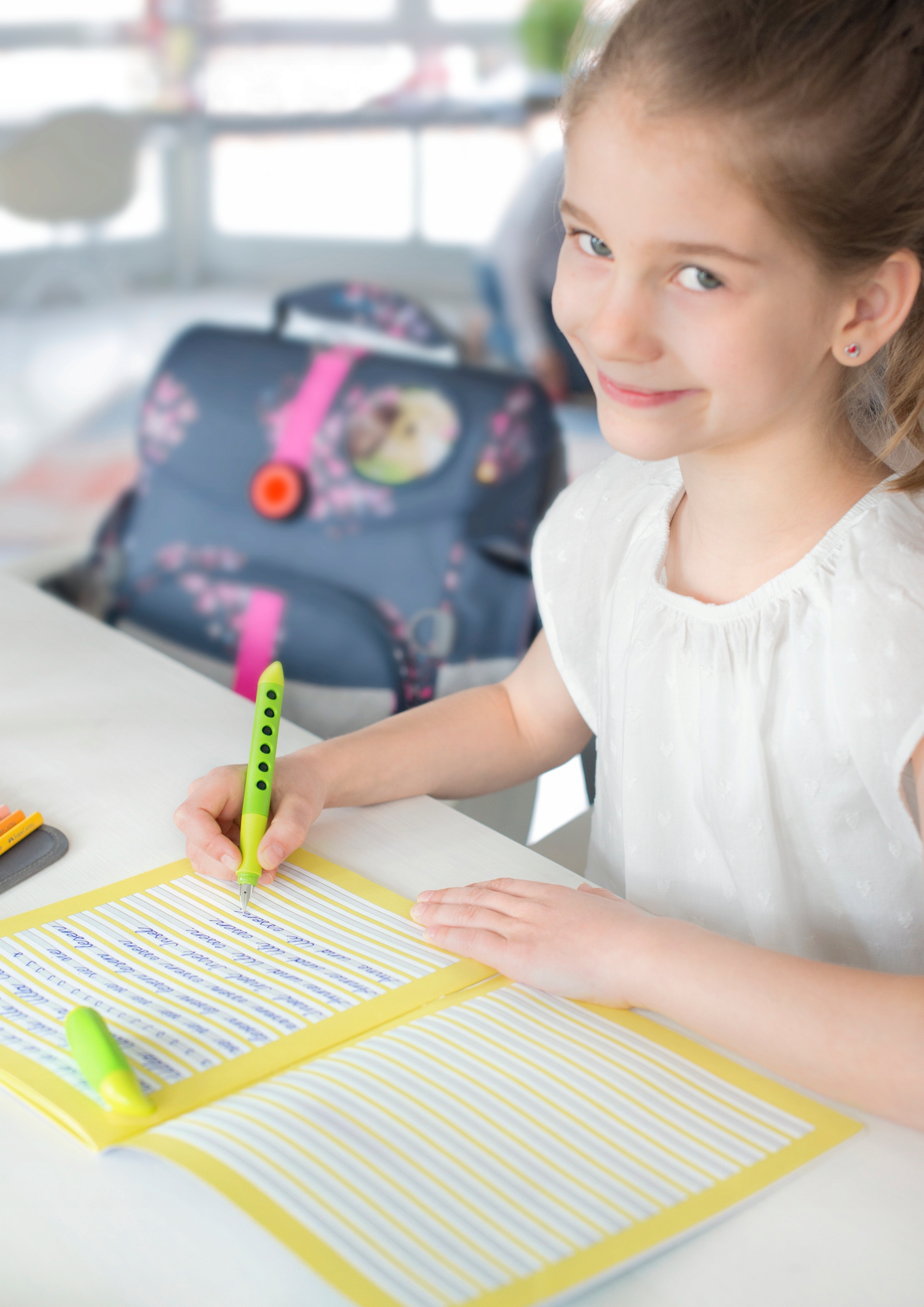 FABER-CASTELL Pióro wieczne dla praworęcznych Scribolino na naboje Kolor zielony