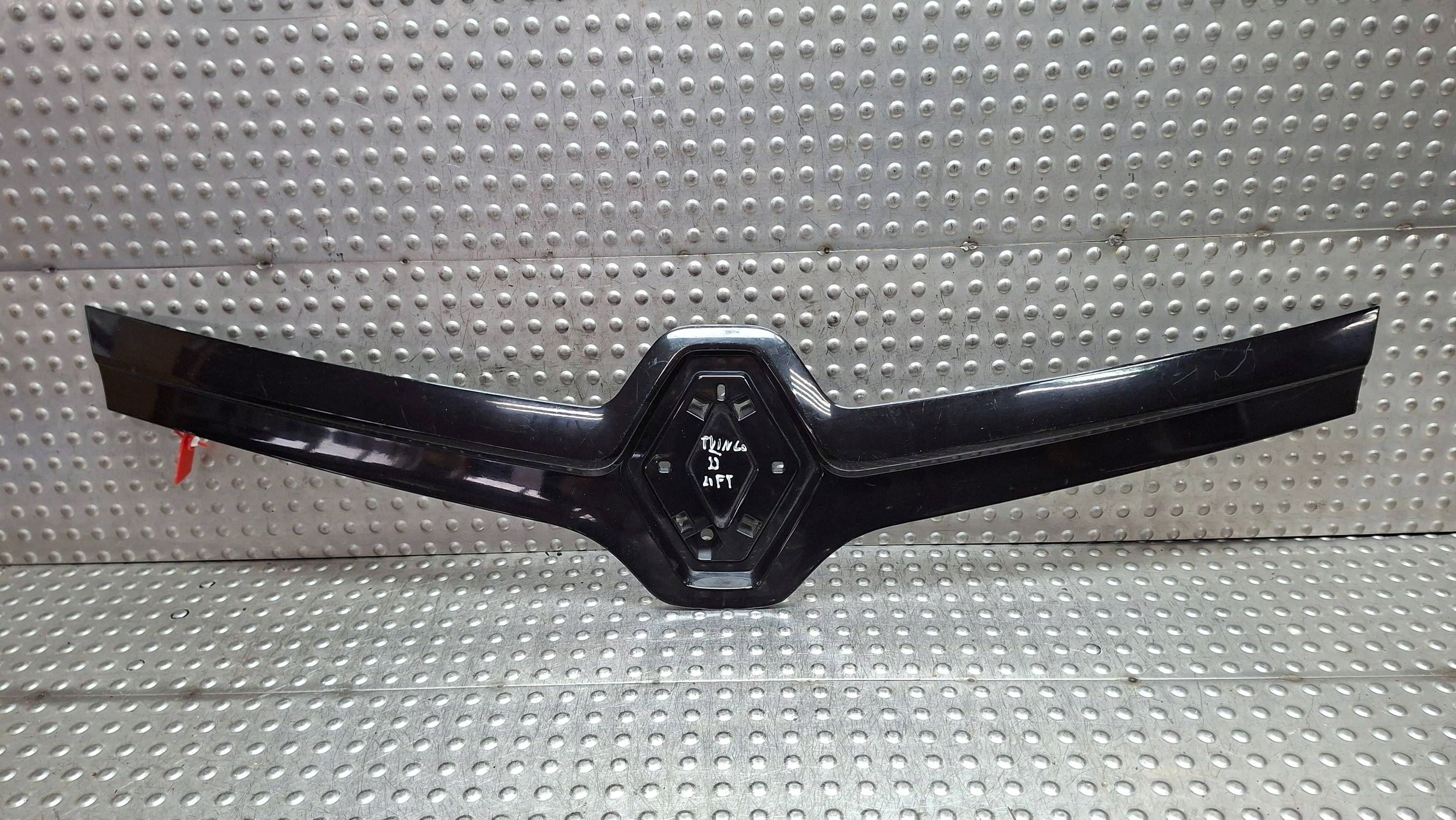 grill grille 620783403R RENAULT TWINGO II LIFT 2013