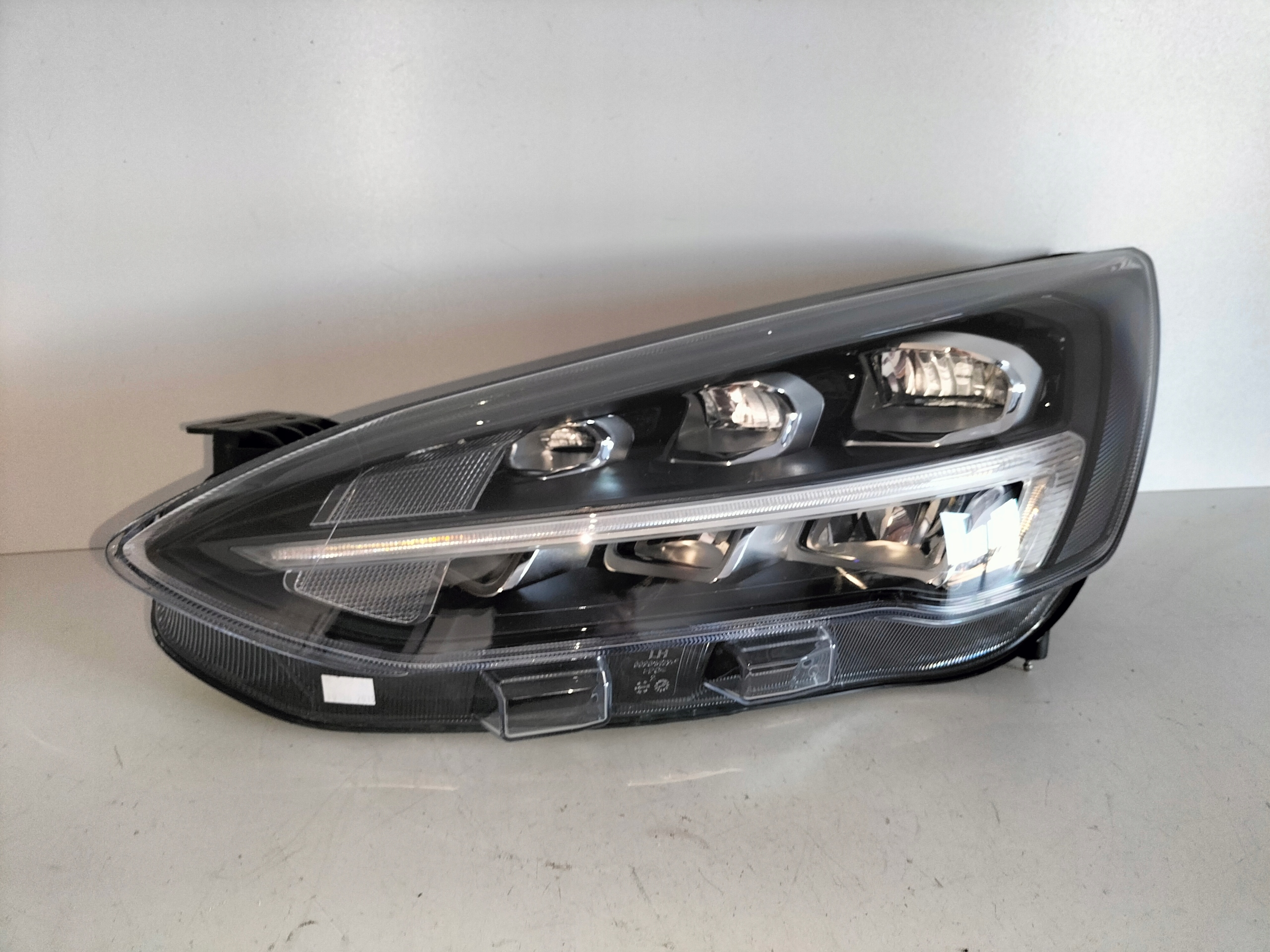light front reflektor left FORD FOCUS MK4 18- ST FULL LED