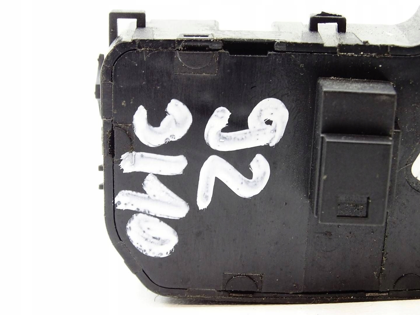 switch control seat left MERCEDES ML GLE W166 A1669053700