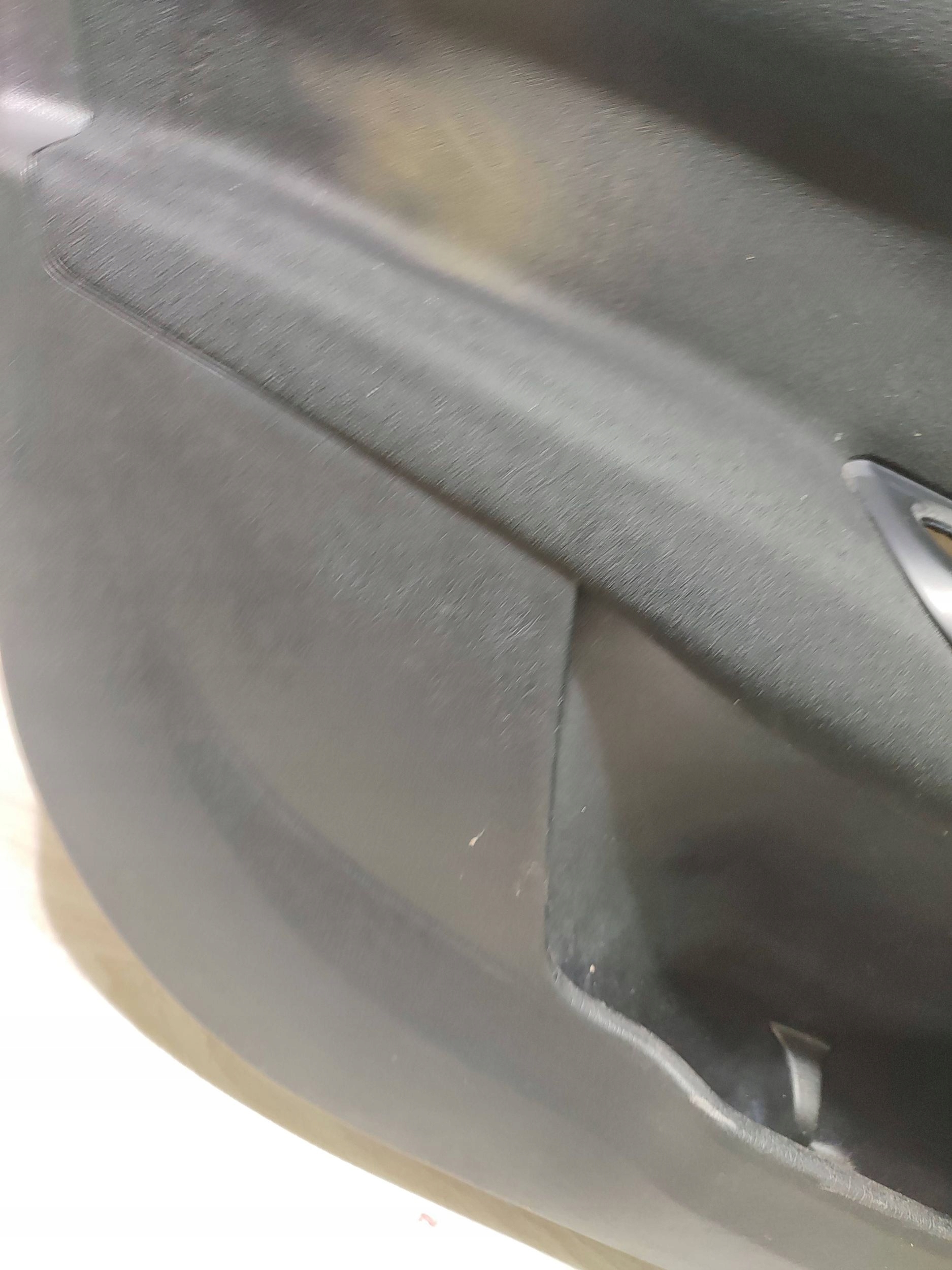 Fiat Tipo 2018 front side left side / side door przednich