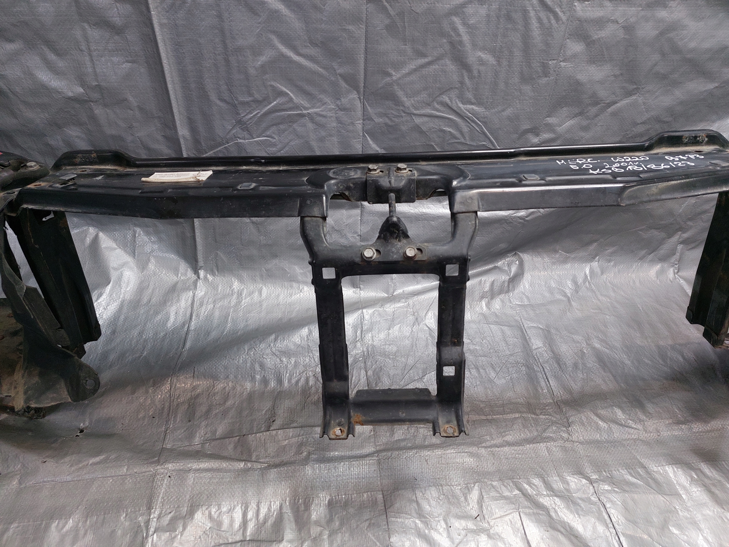 support panel for radiators pillar MERCEDES W220