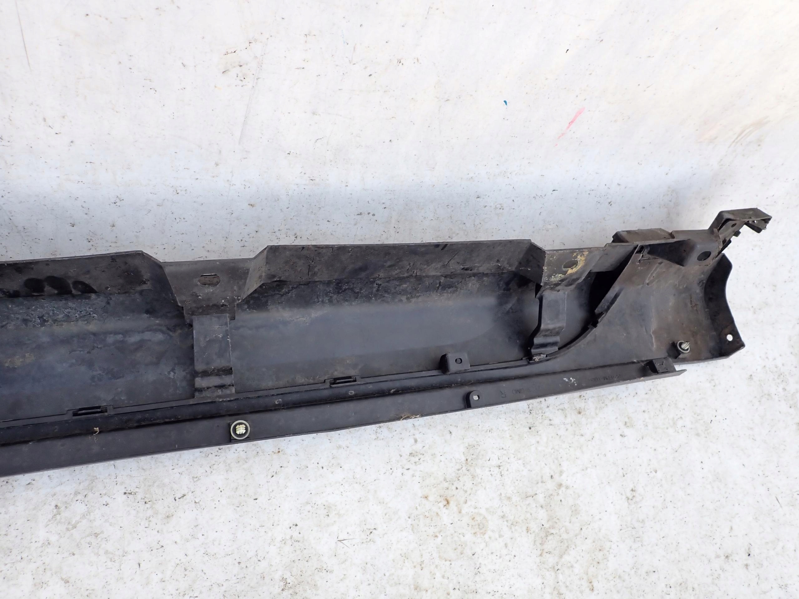 SUZUKI SX4 S-CROSS 13- moulding threshold right