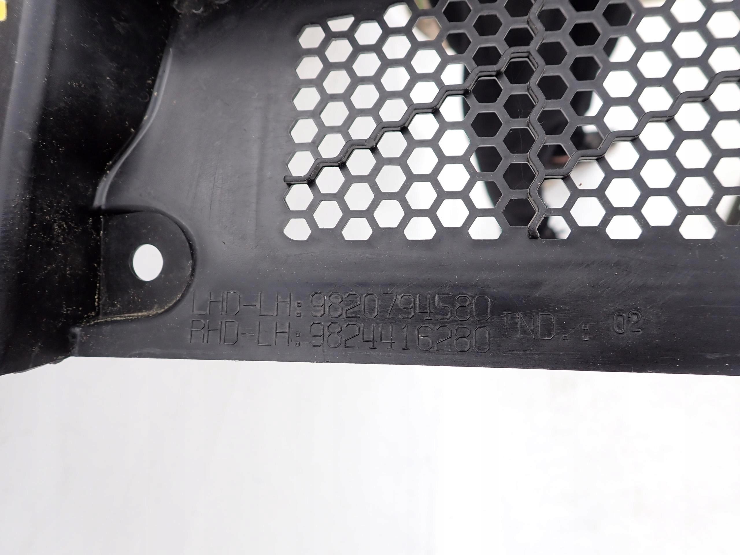 PEUGEOT 2008 II 19- torpedo left 9820794580