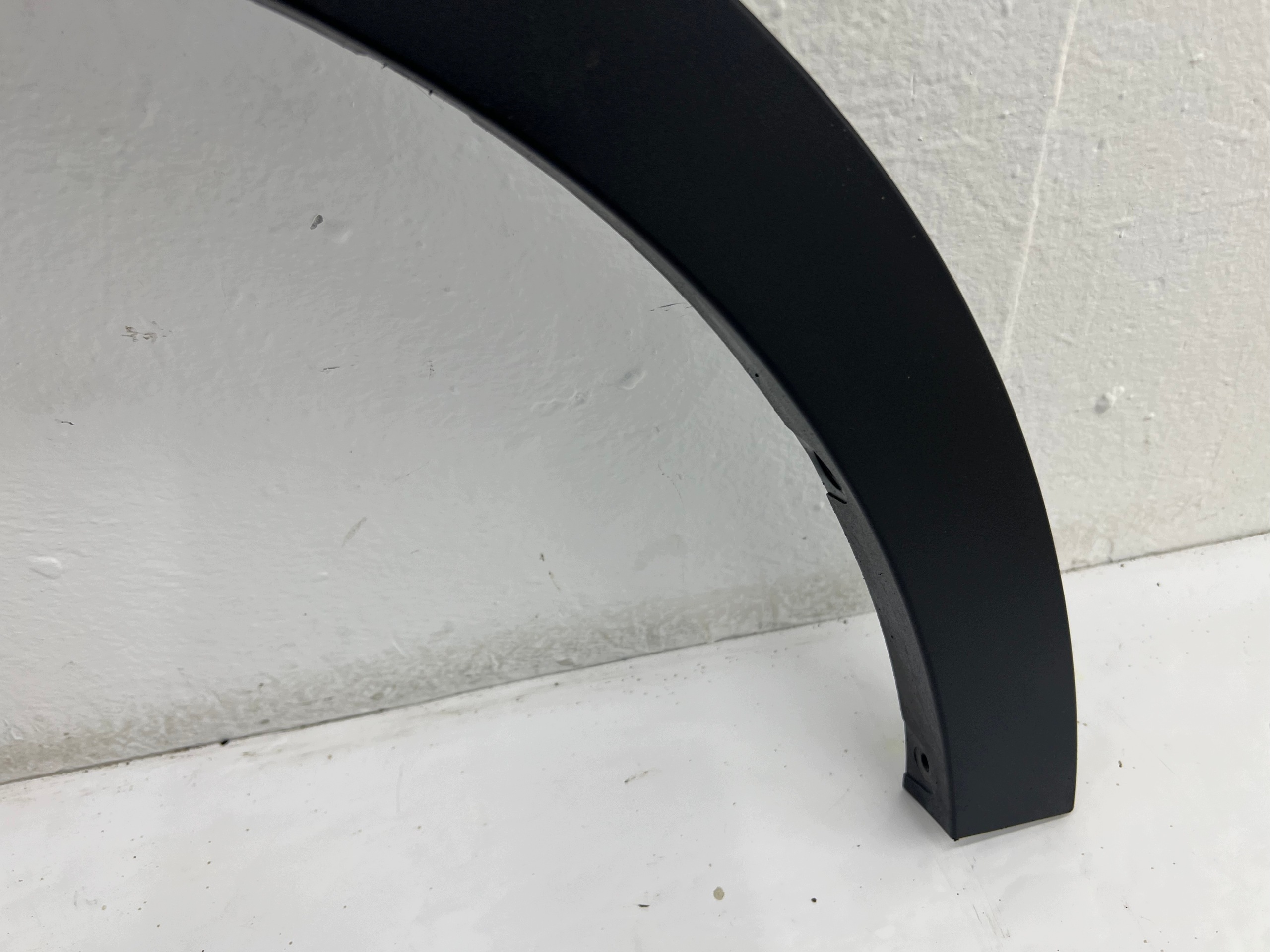 lišta blatníku pravý předek BMW X5 E70 7158428
