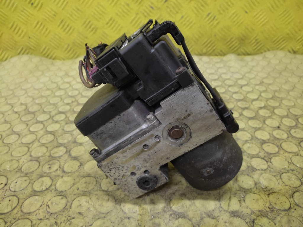 VW PASSAT B5 pumpa ABS 0265220525