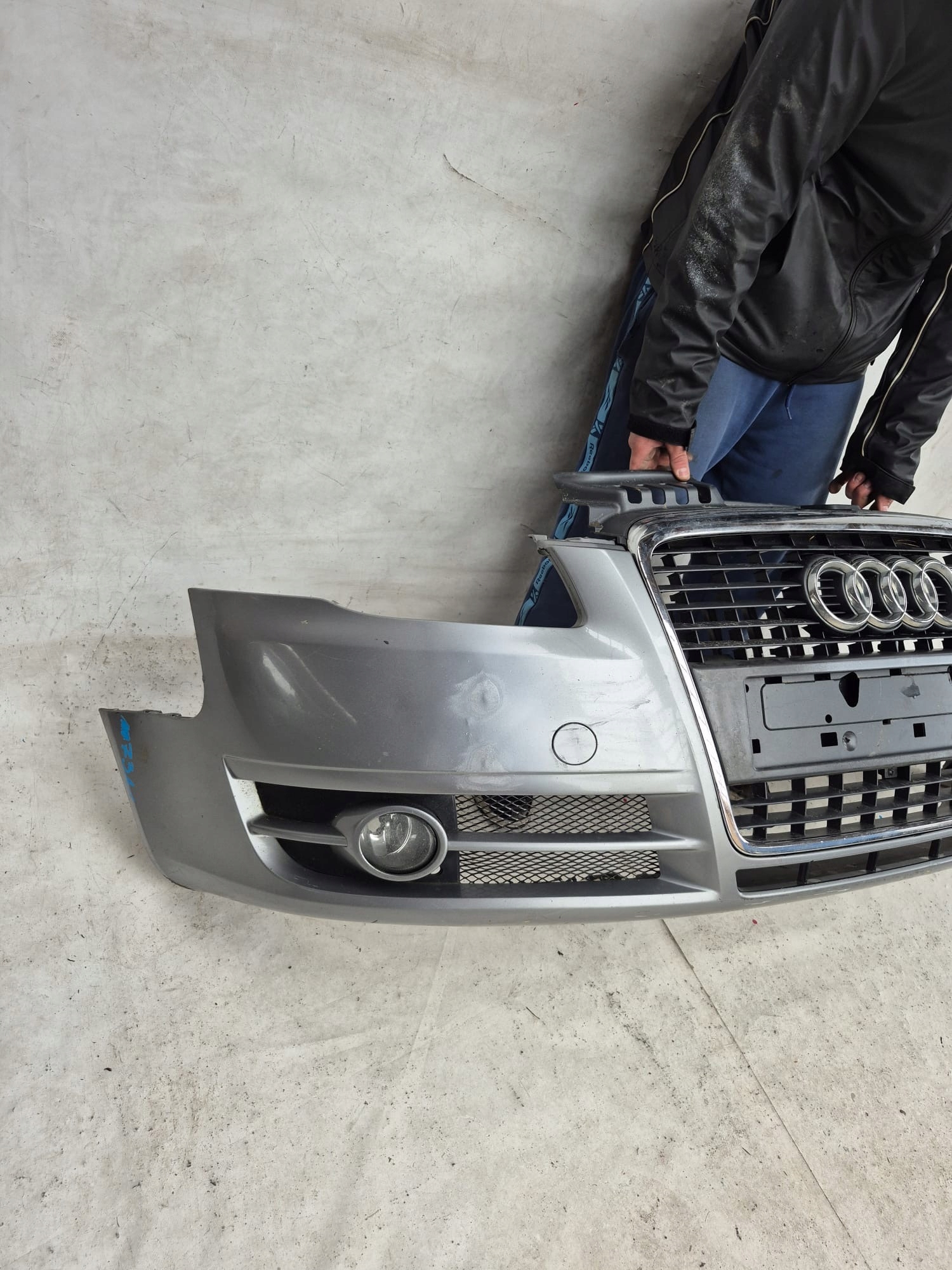 AUDI A4 B7 05-08 bumper front front without DZIUR 8E0807437AG