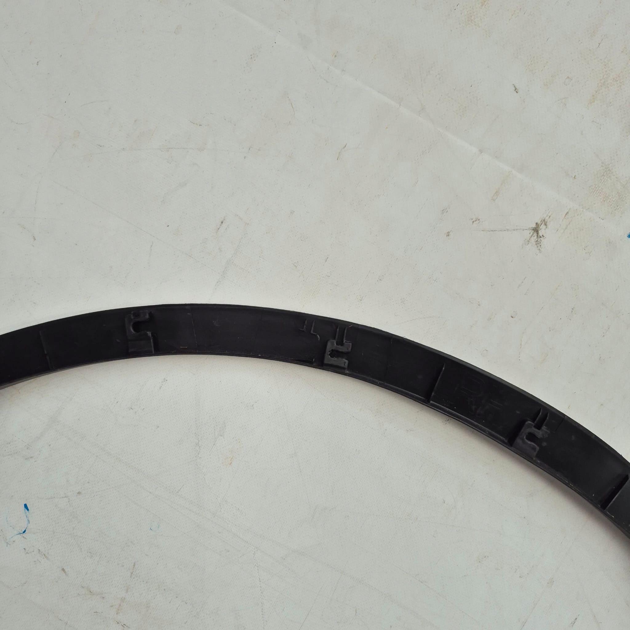 TESLA MODEL Y 20-> Moulage Couverture Aile Droite Avant
