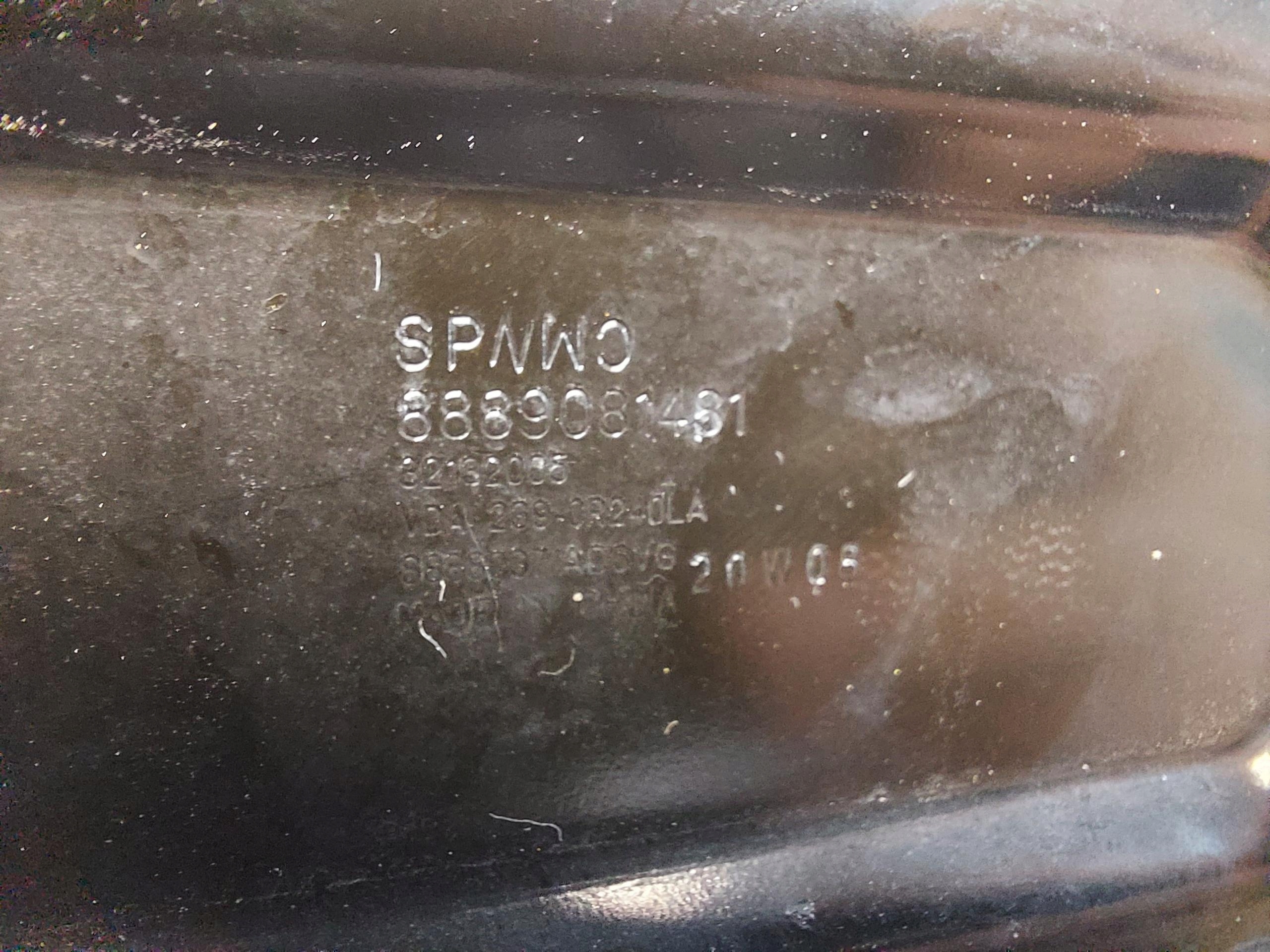 Volvo XC40 D4 mocowanie akumulatora start stop 32162065 Producent części Volvo OE