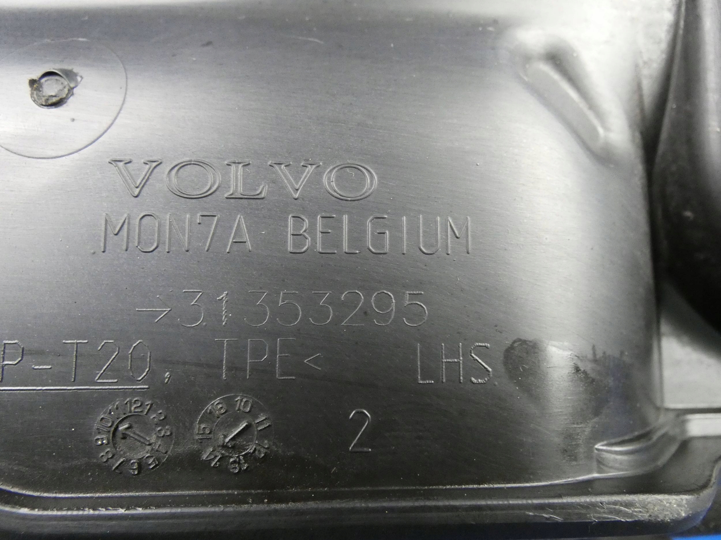 VOLVO S60 II V60 cover air duct air line left front