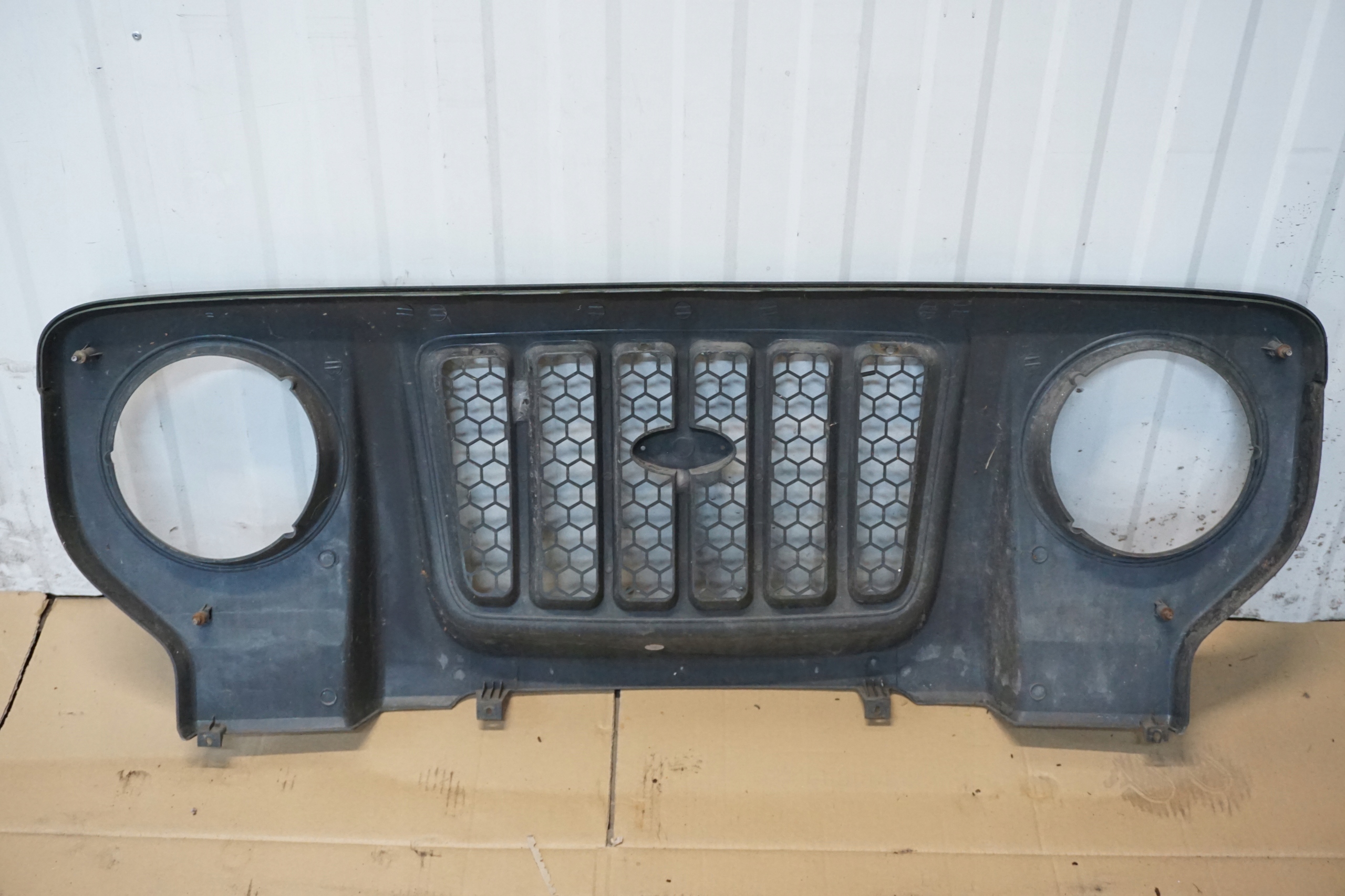 Kia Retona CE Kühlergrill FRONTGRILL Kühlergitter - Thumbnail 8