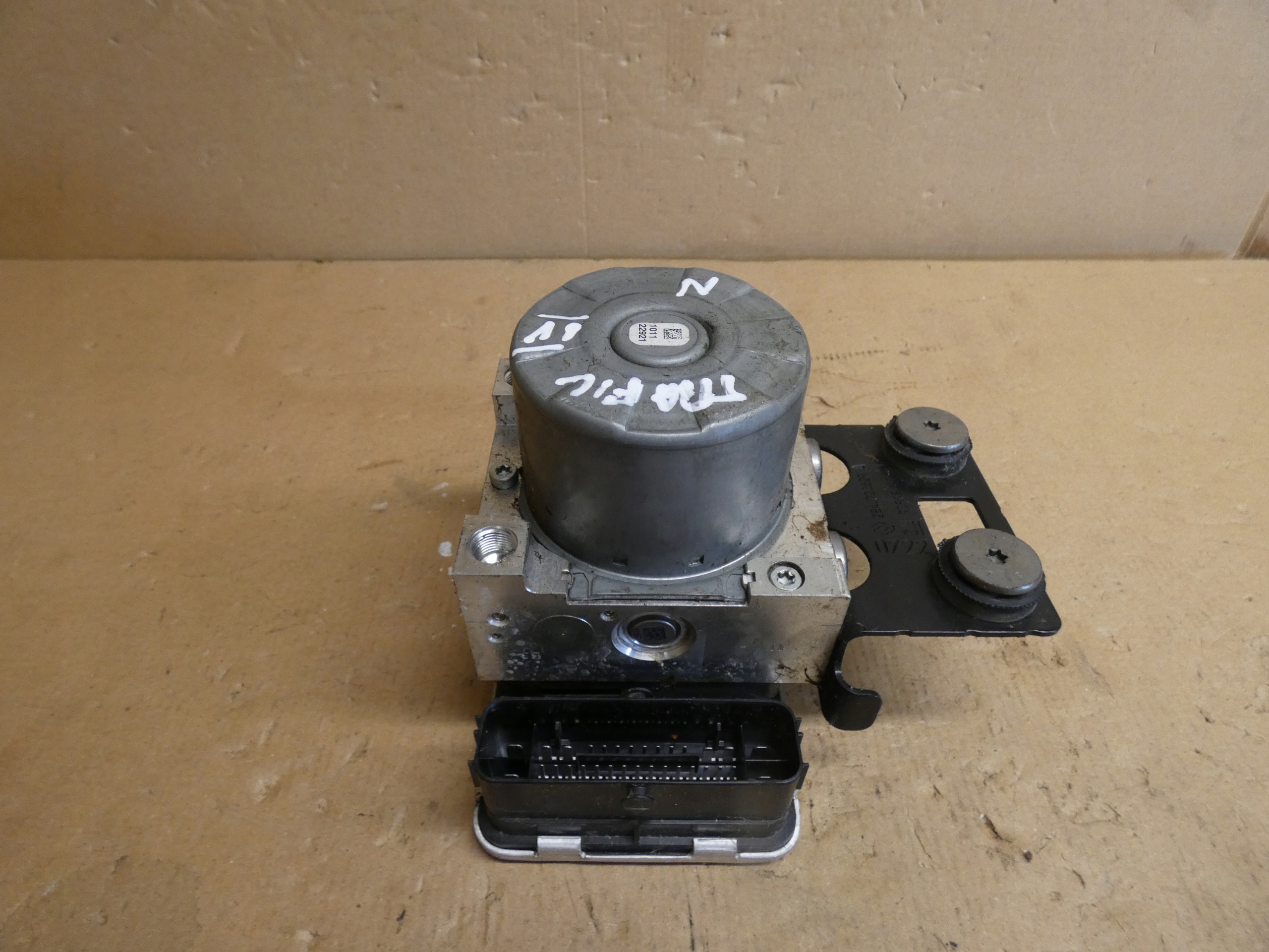 ABS TRAFIC VIVARO 2023r 476608516R