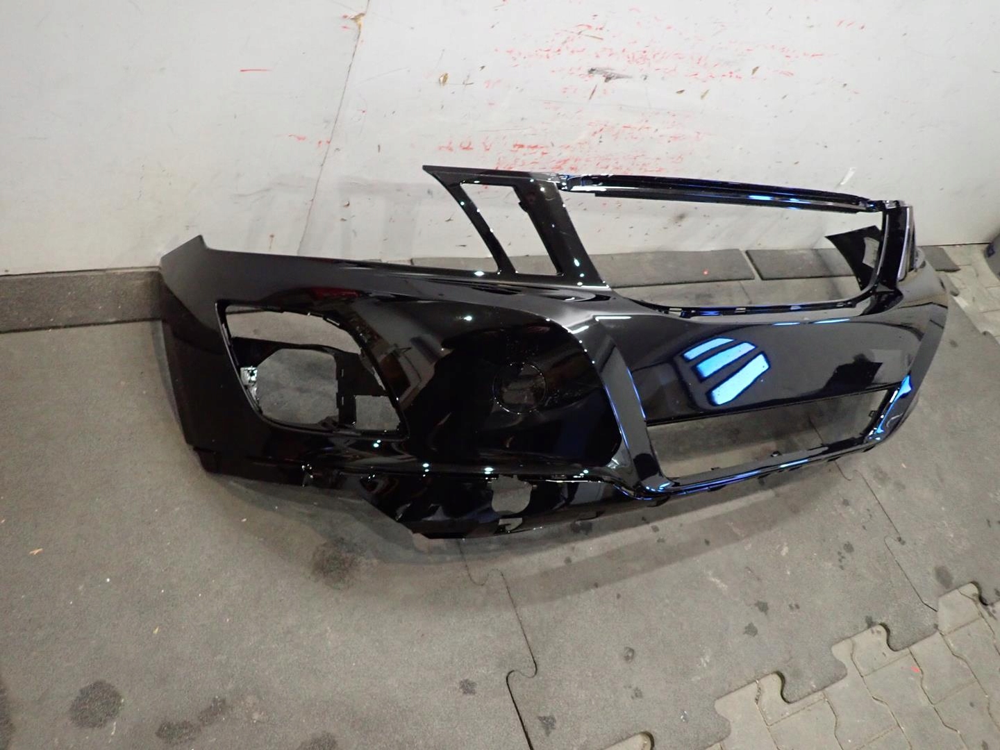 bumper front front VOLVO XC60 R-design 2008-2013