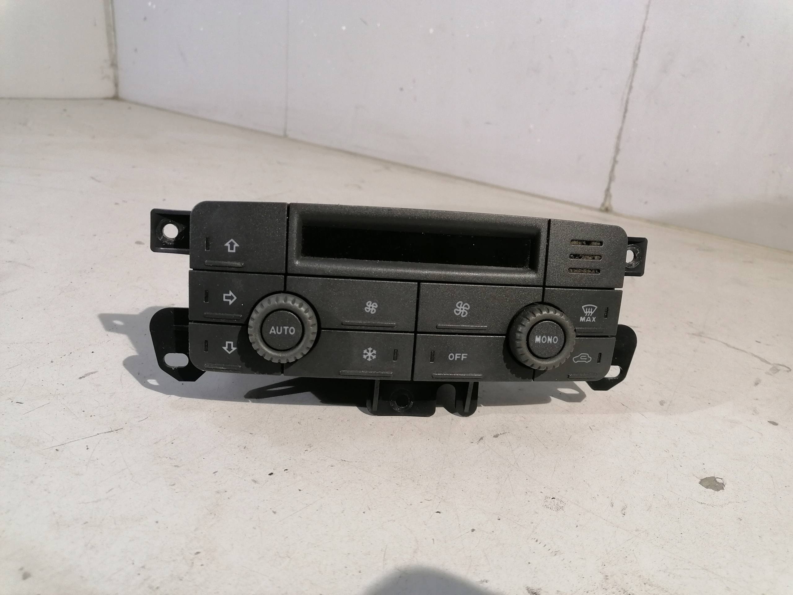 Fiat Punto II control panel air conditioning devices