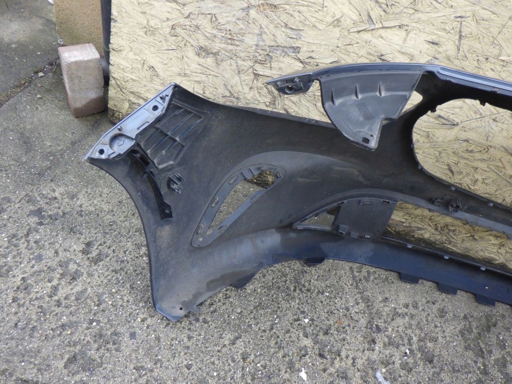 MERCEDES B KLASA 247 W247 18- Frontstoßstange