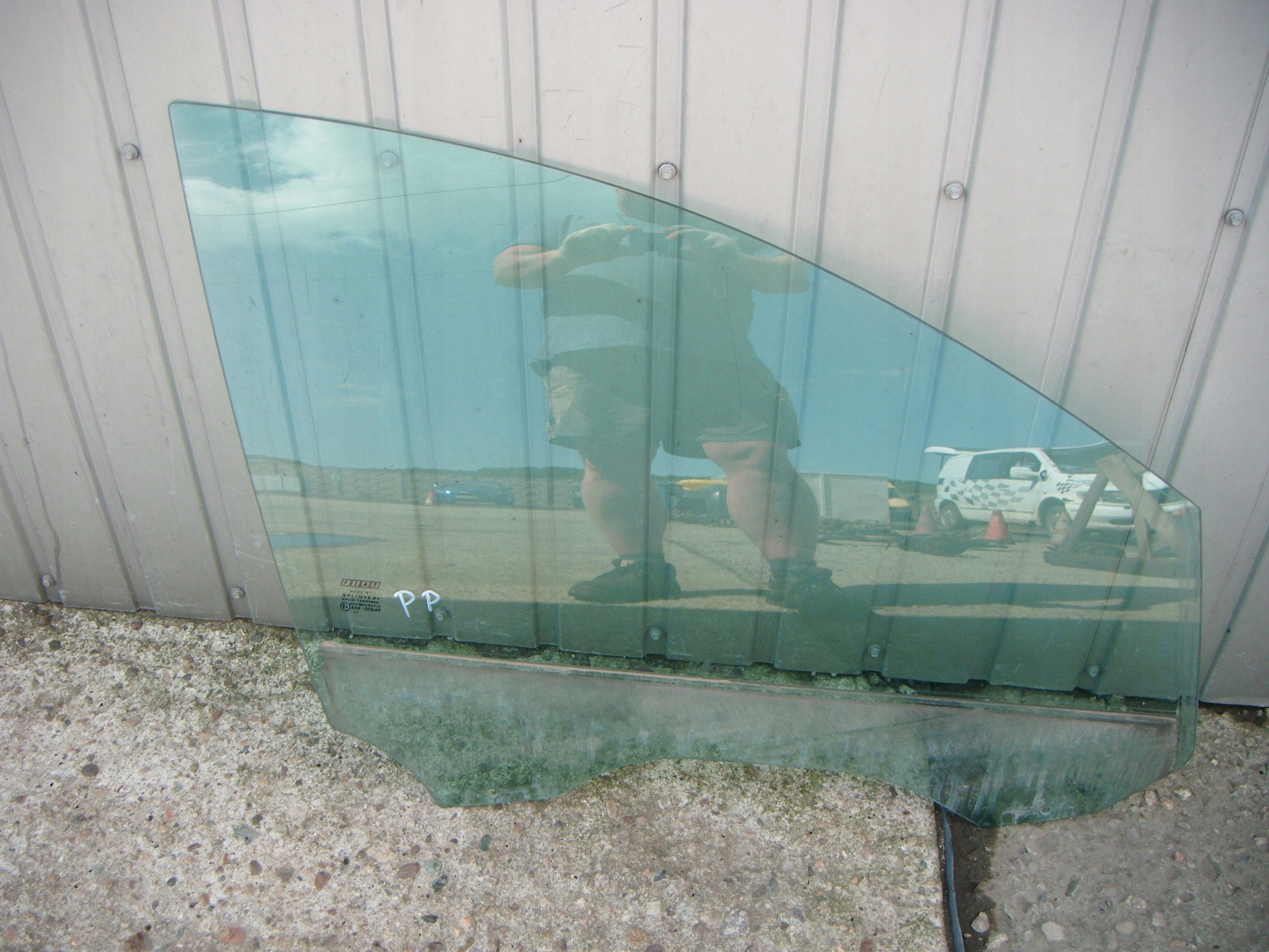 FIAT CROMA 05-11 SZYBA Z DRZWI PRAWY PRZÓD