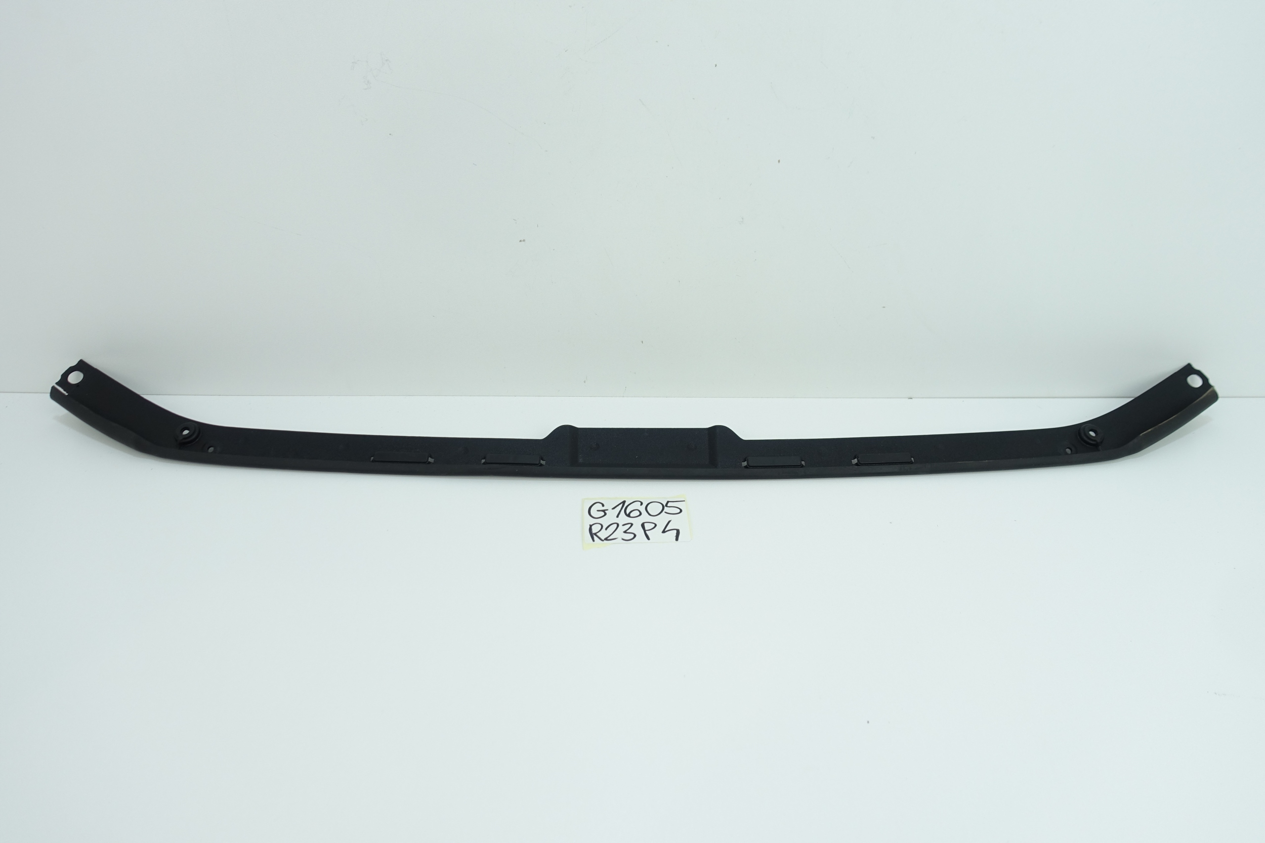 AUDI E-TRON 2020- moulding gasket central bonnets 4KE823124