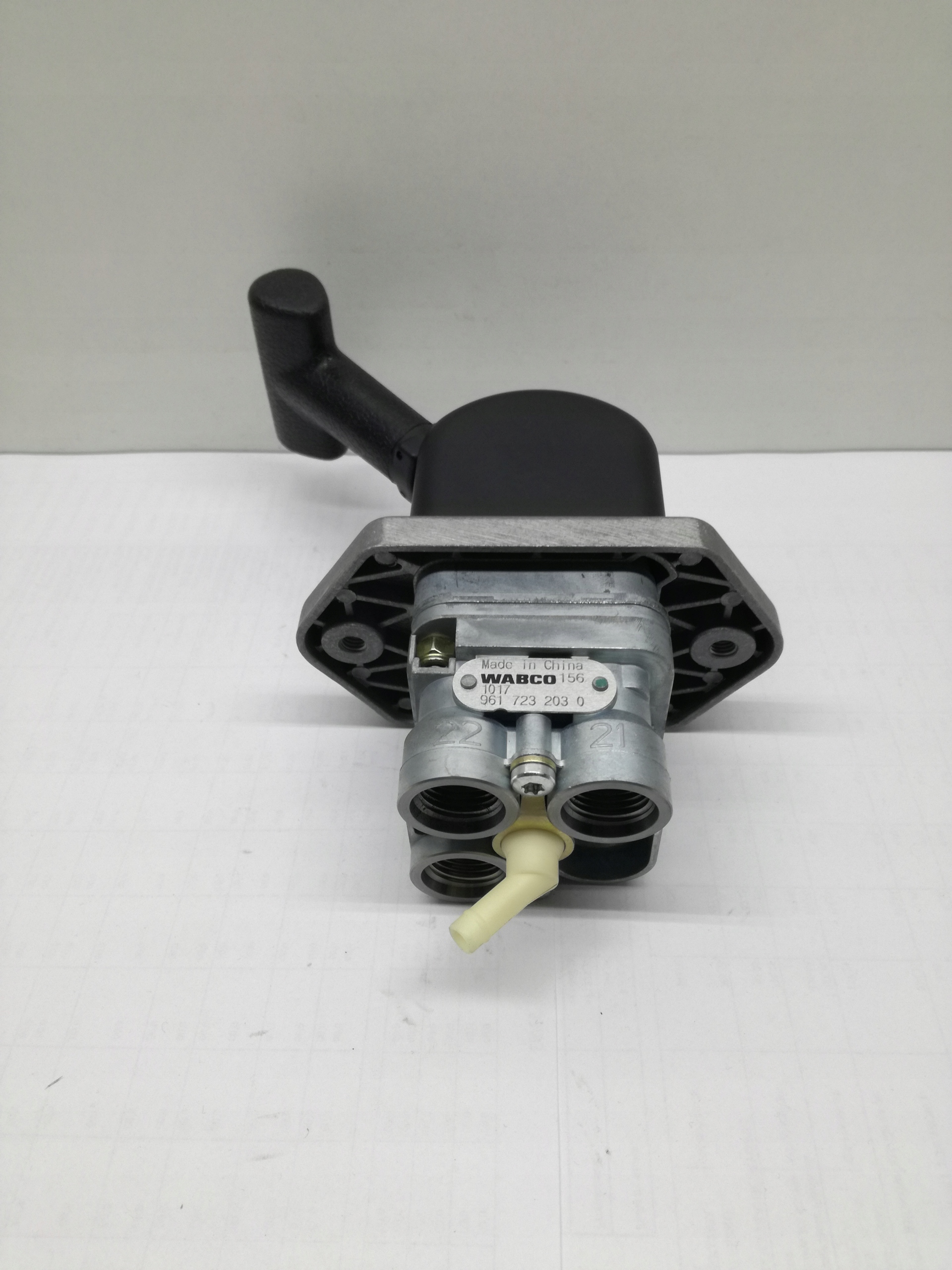 9617232030 - DAF IVECO TATRA КЛАПАН РУЧНОГО ГАЛЬМА WABCO ЧОВЕН