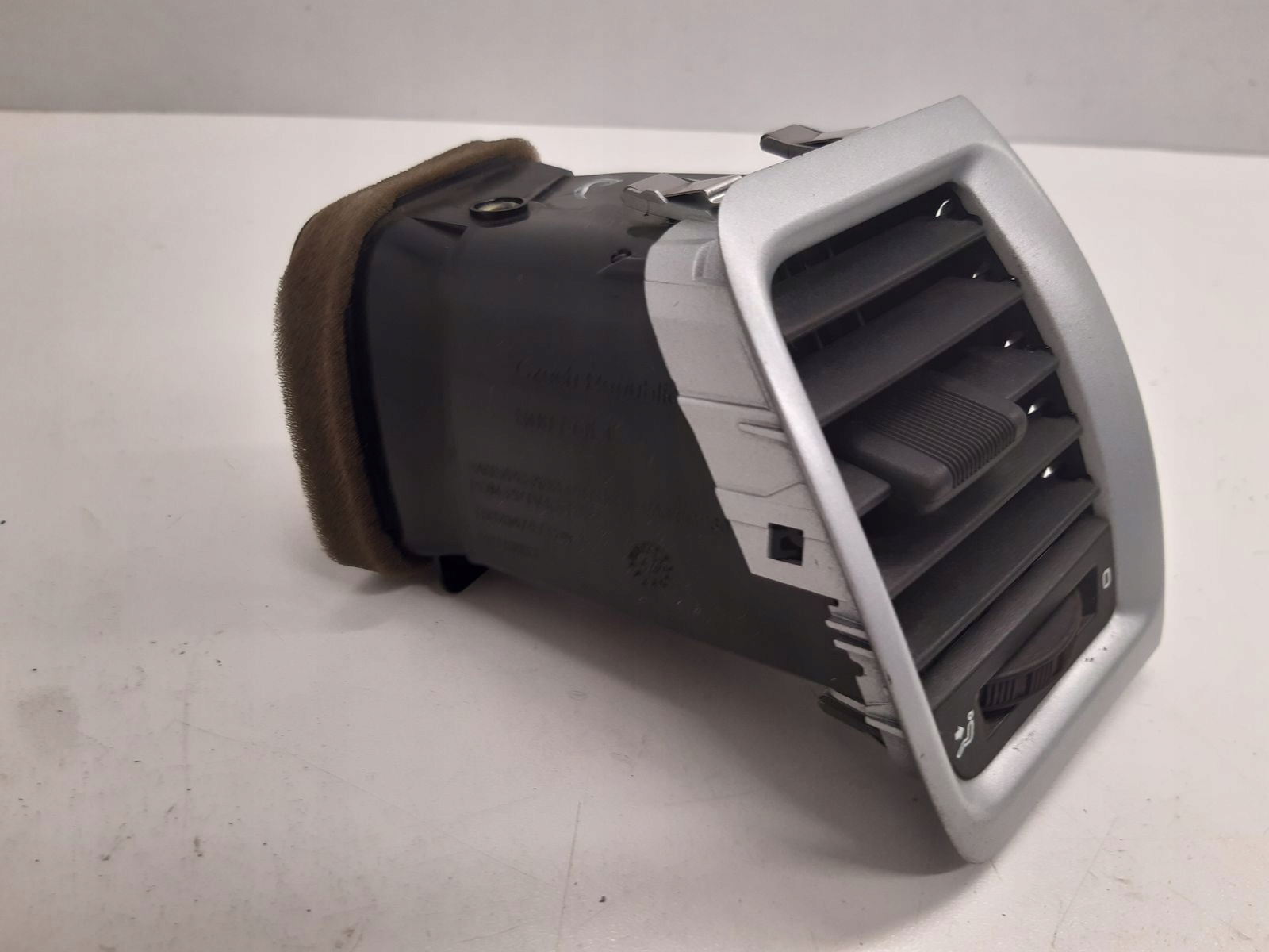 grid air conditioning devices right left Skoda Roomster 1,9 TDI