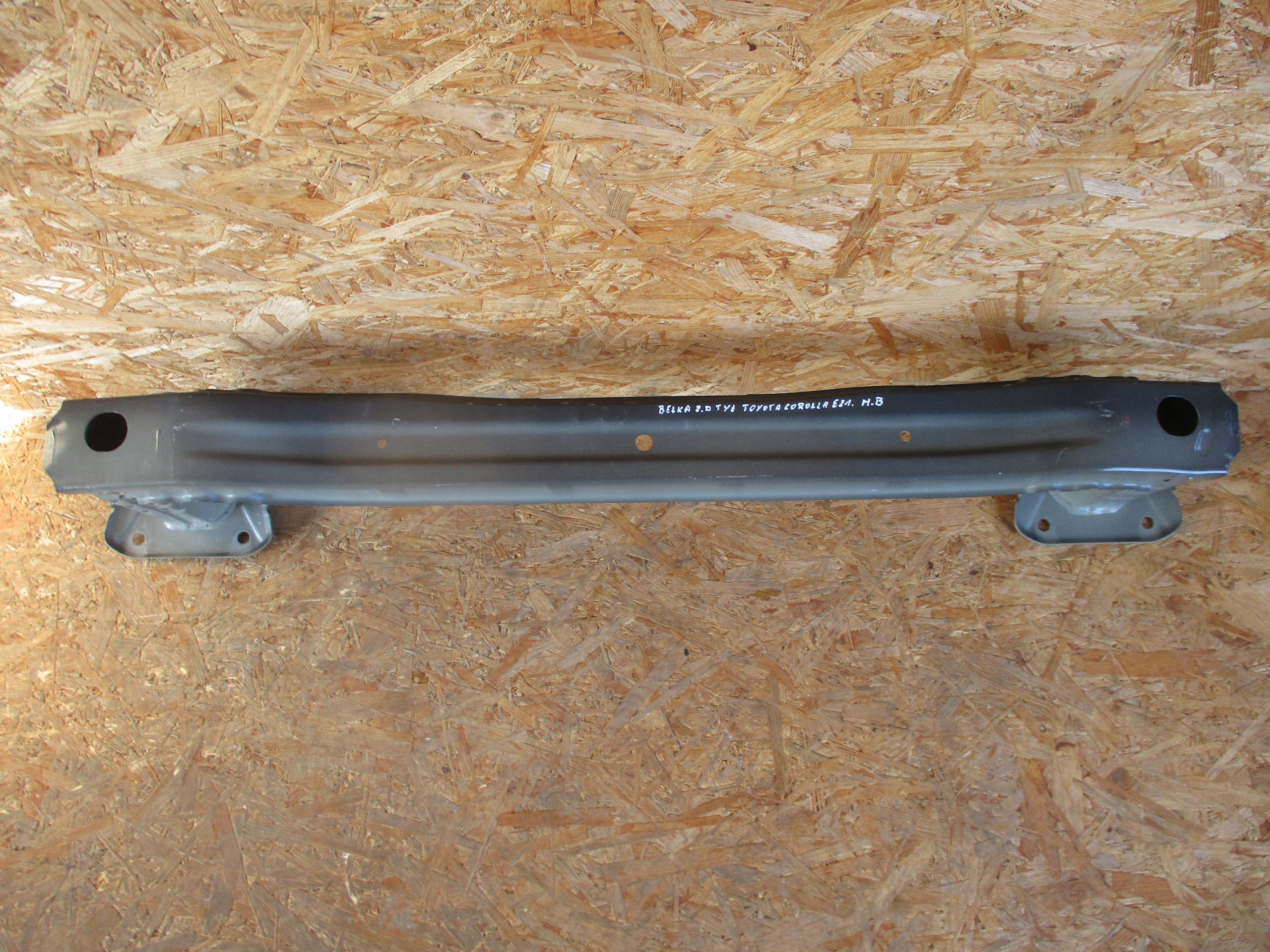 TRAVERSA paraurti posteriore TOYOTA COROLLA E21 HB