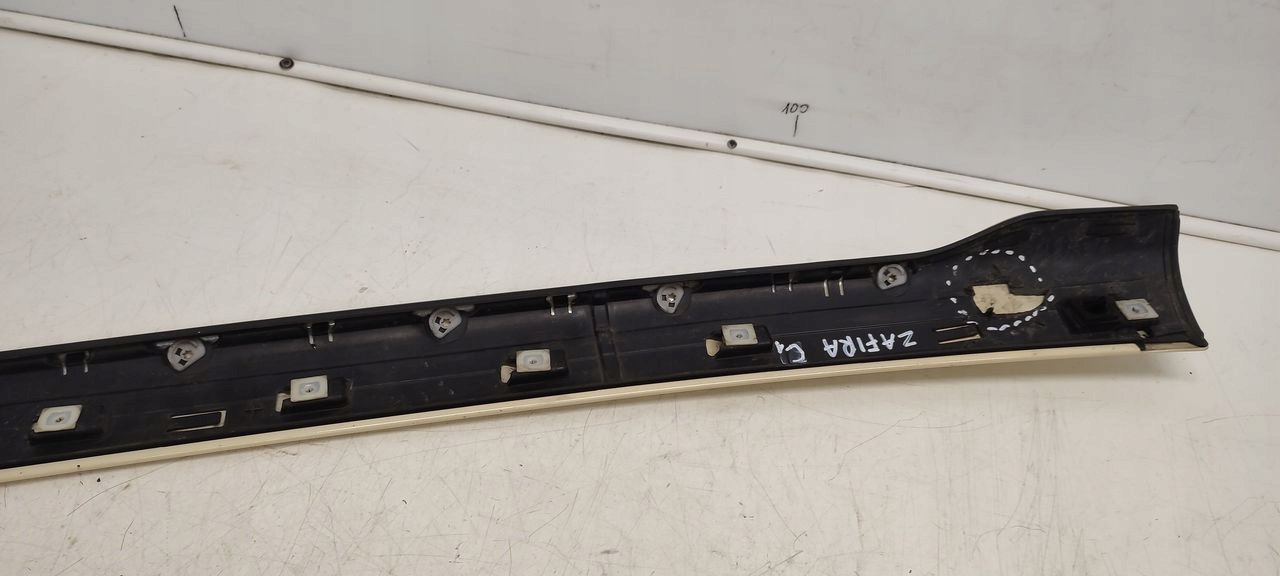 Blende Abdeckung slupka Opel Zafira C 611