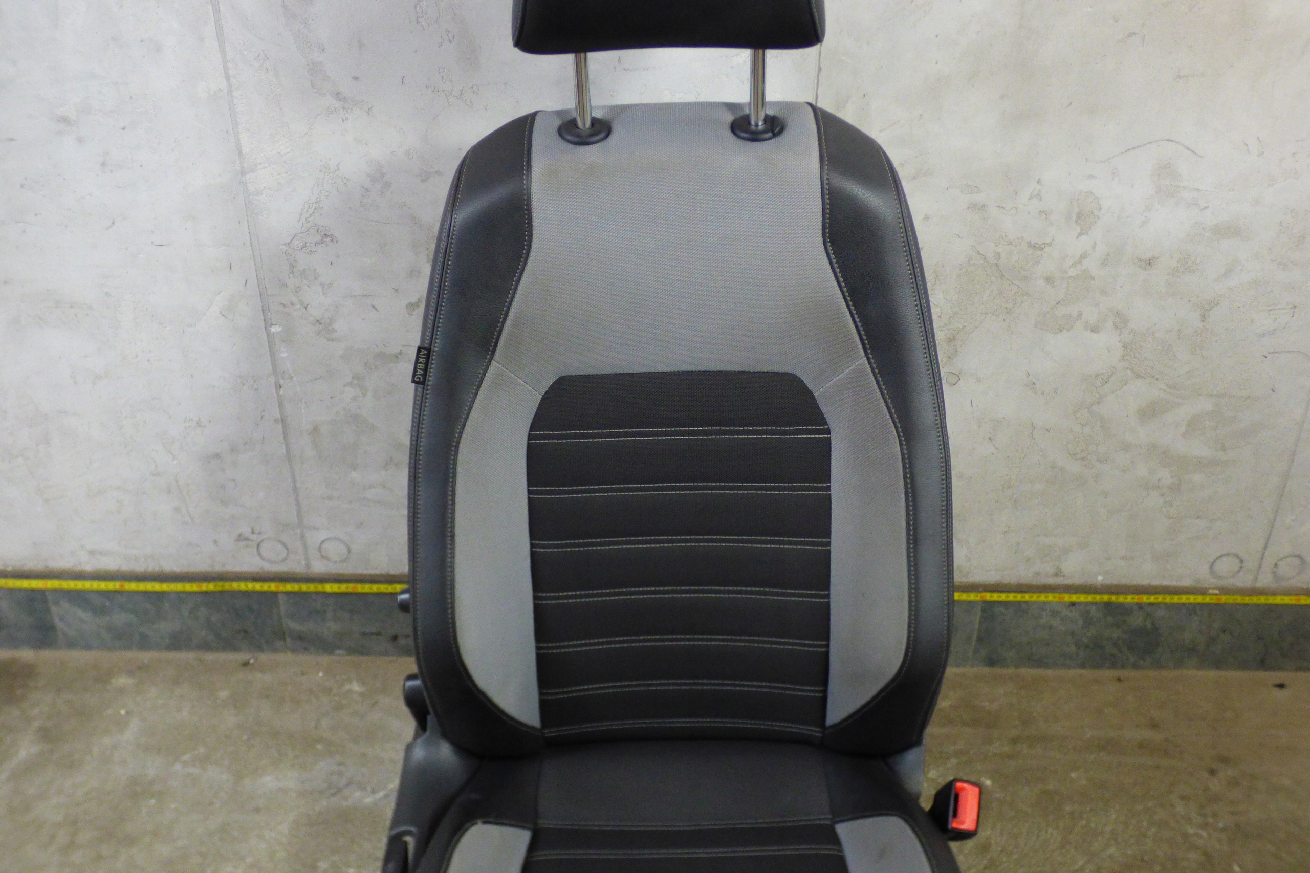 кресло кожзам левая правая водители пассажира европа vw JETTA 6 VI 5C