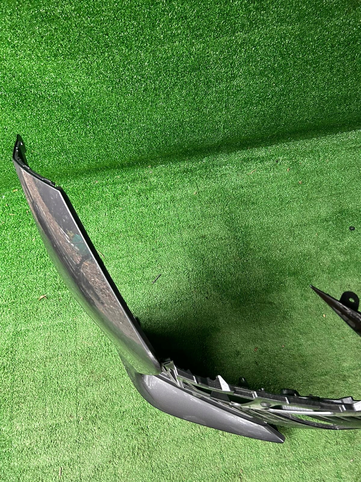 Lexus RZ 450e elektryk bumper front front b ladny 2023