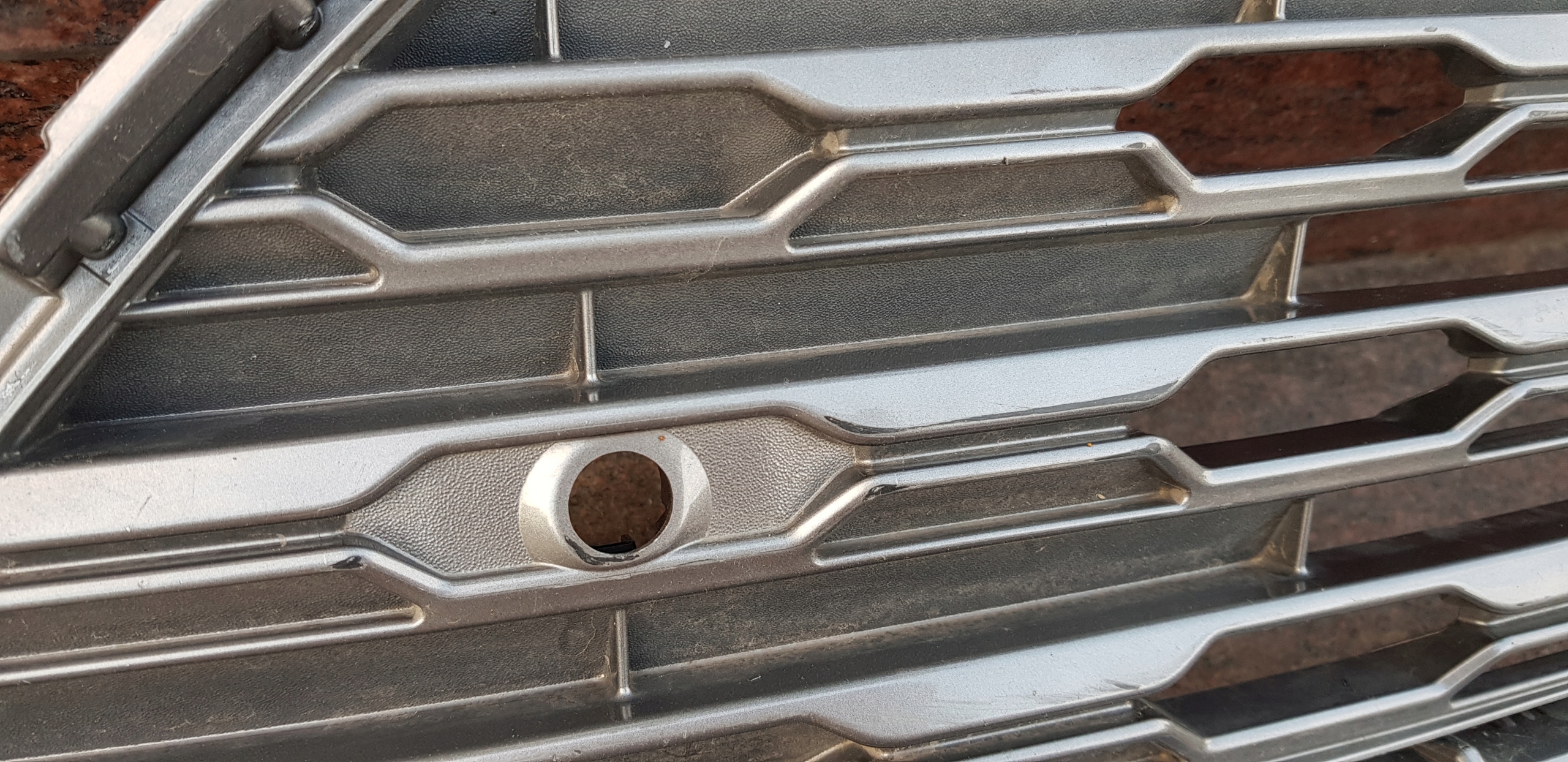 TOYOTA RAV-4 RAV4 2019- ATRAPA GRILL KRATKA Typ samochodu Samochody osobowe