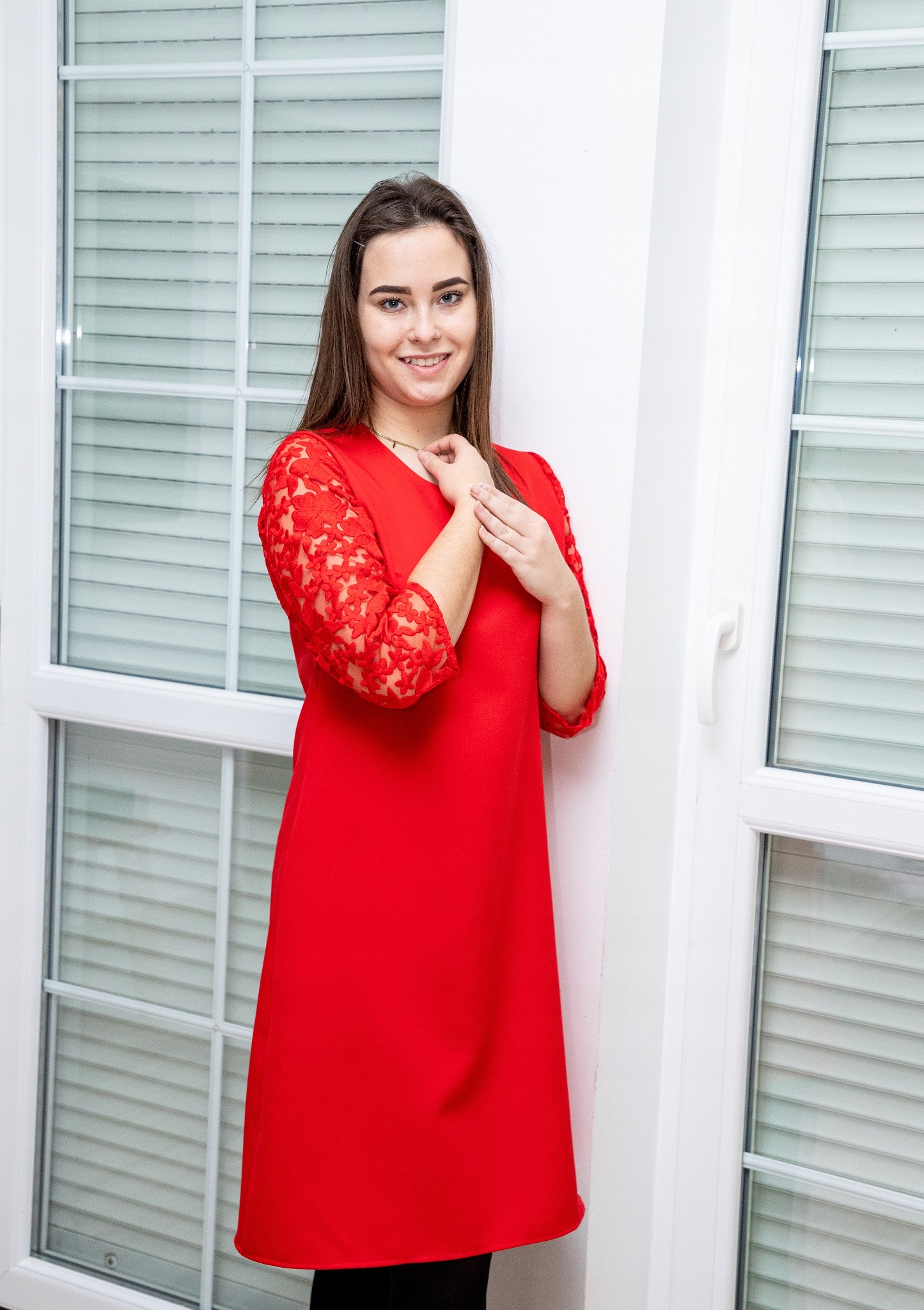 KLASYCZNA ELEGANCKA SUKIENKA KORONKA ROZMIARY 46 Płeć kobieta