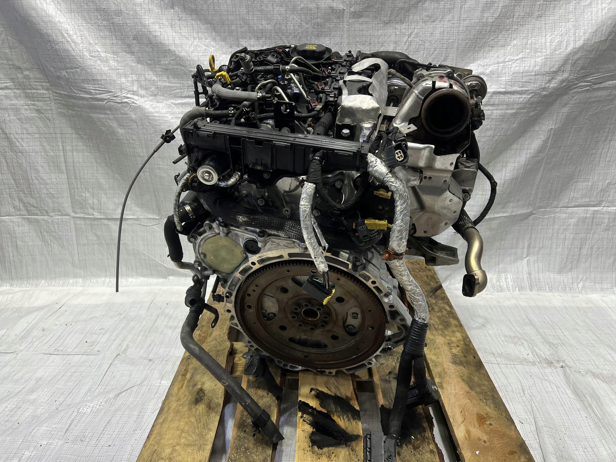 SILNIK KOMPLETNY RANGE ROVER VELAR 204DTA Typ silnika Diesel