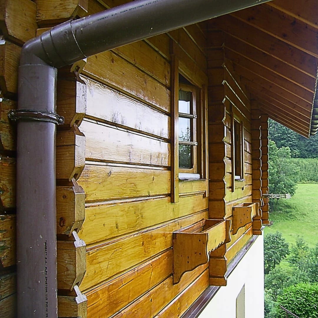 LAKIER JACHTOWY UV BEZBARWNY MATOWY 1 LITR SUPER WODOODPORNY $ Pojemność 1 l