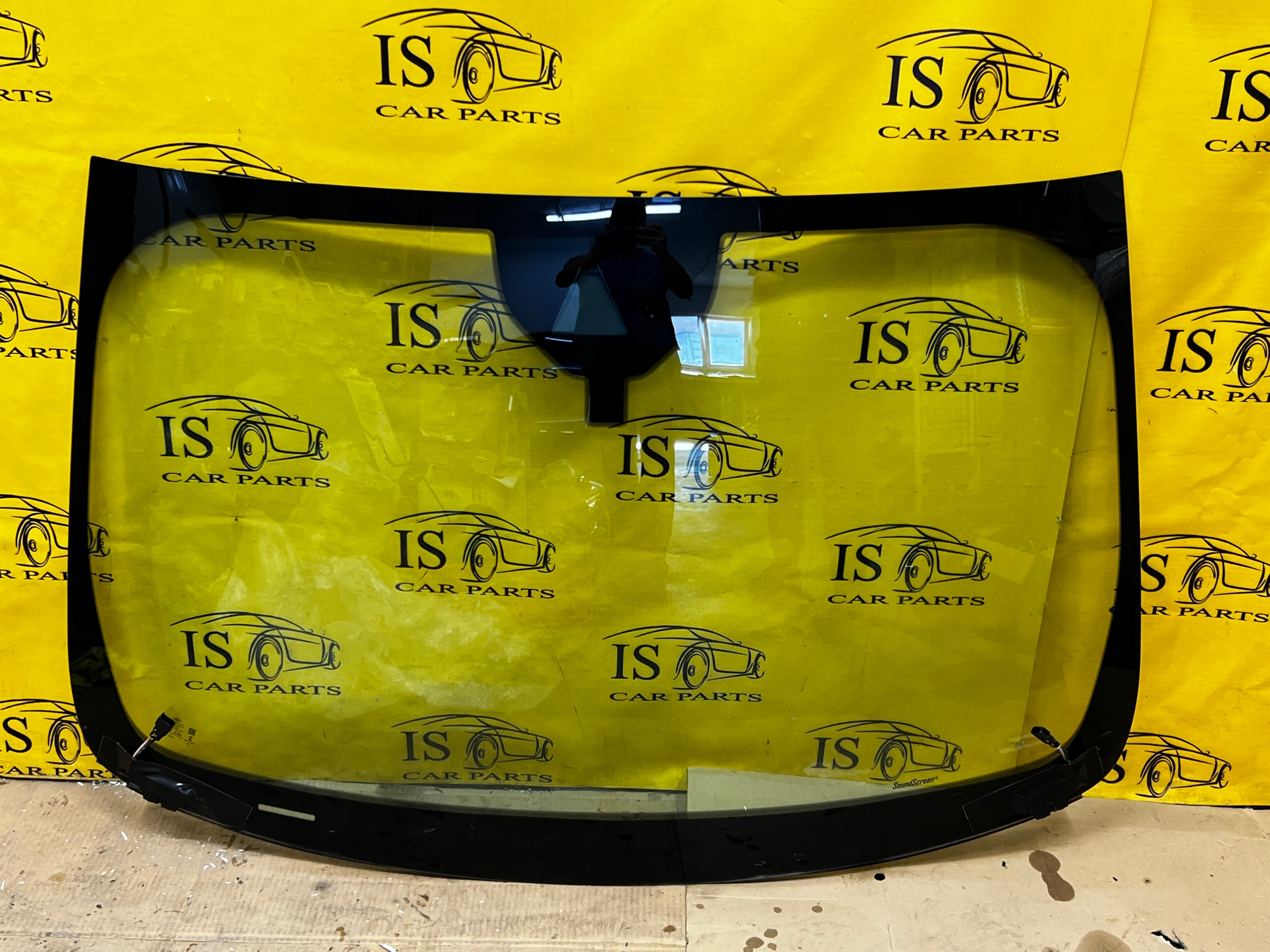 SZYBA CZOŁOWA SOUNDSCREEN GRZANA FORD KUGA MK3