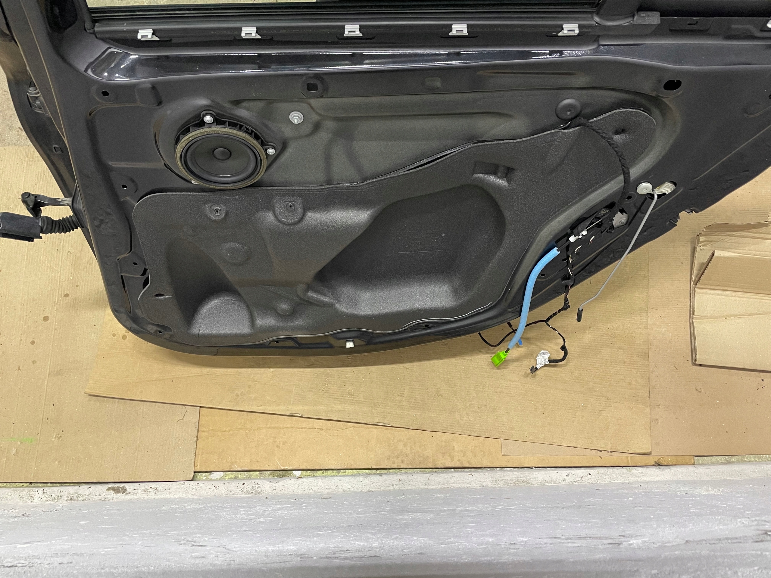 door right rear part complete BMW 2 F46 colour 475