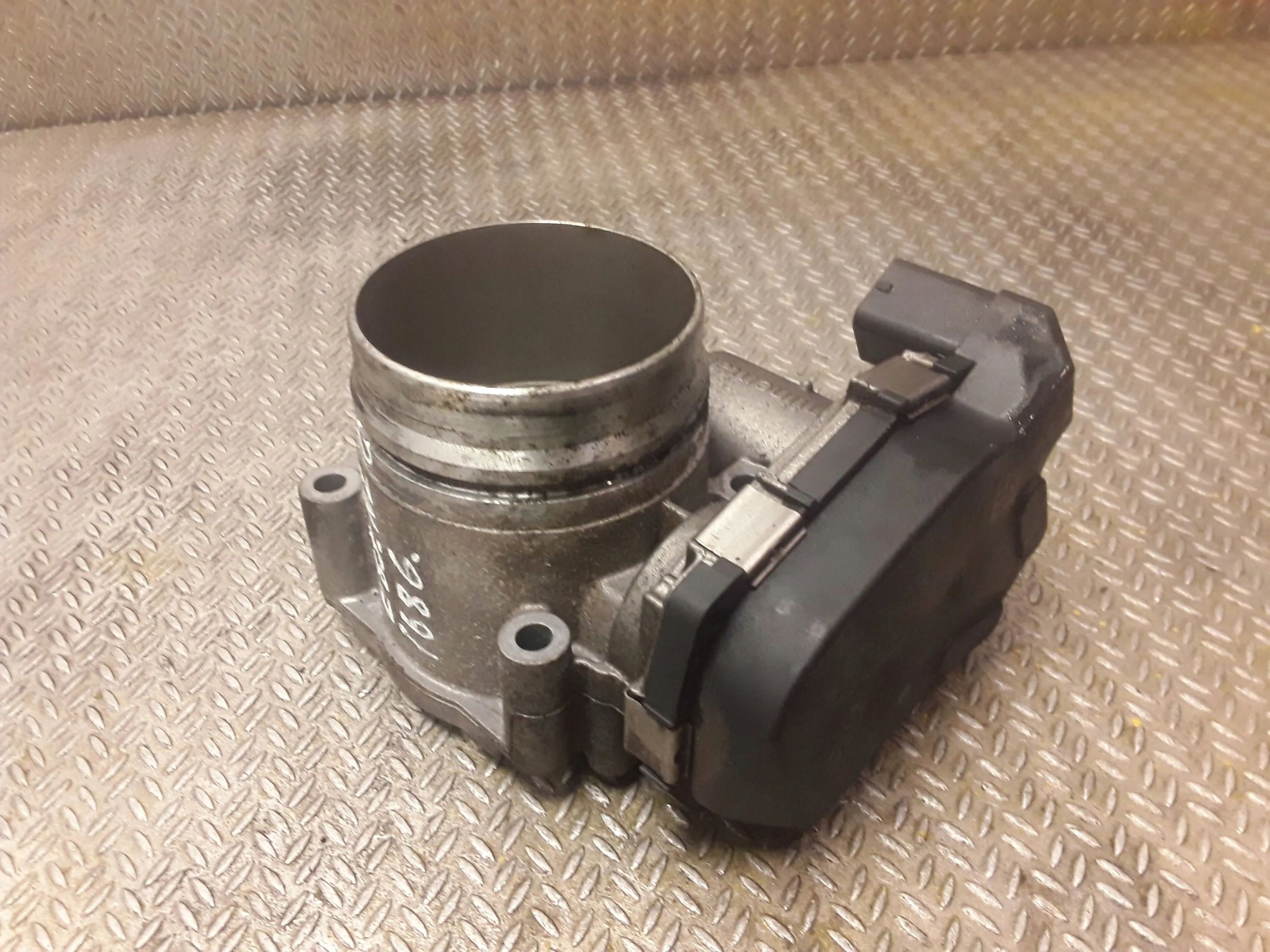 BMW OE 7588625 ДРОССЕЛЬНАЯ ЗАСЛОНКА