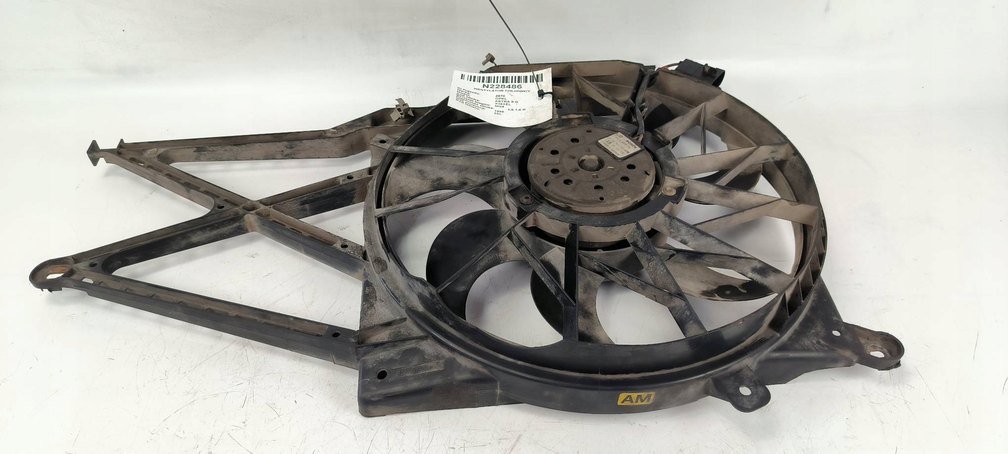 ventilátor chladiče 90570739 1.6 OPEL ASTRA II G
