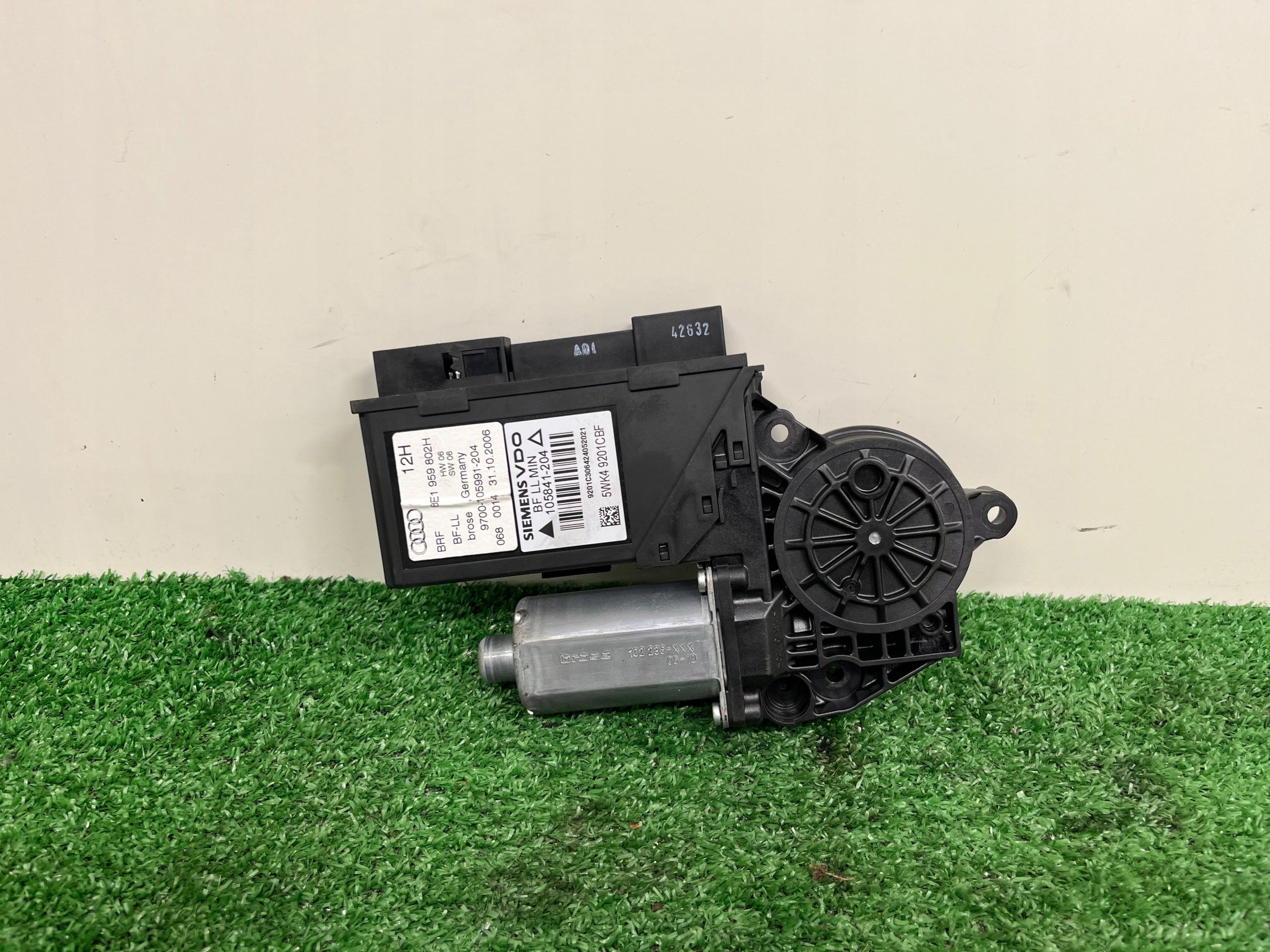 mini motor windows right front front AUDI A4 B7 8E1959802H