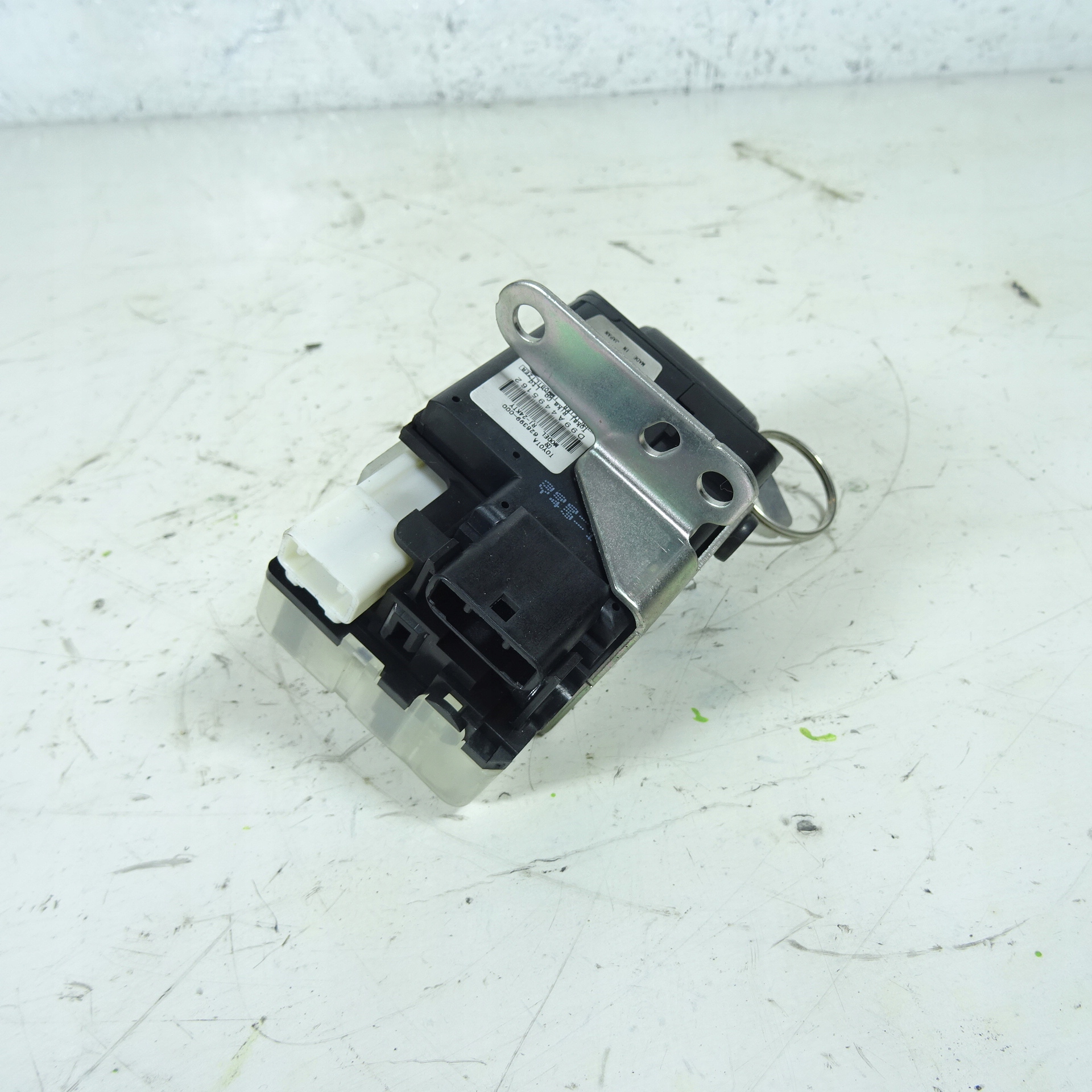 TOYOTA COROLLA VERSO 2.0D4D ignition 626399-000