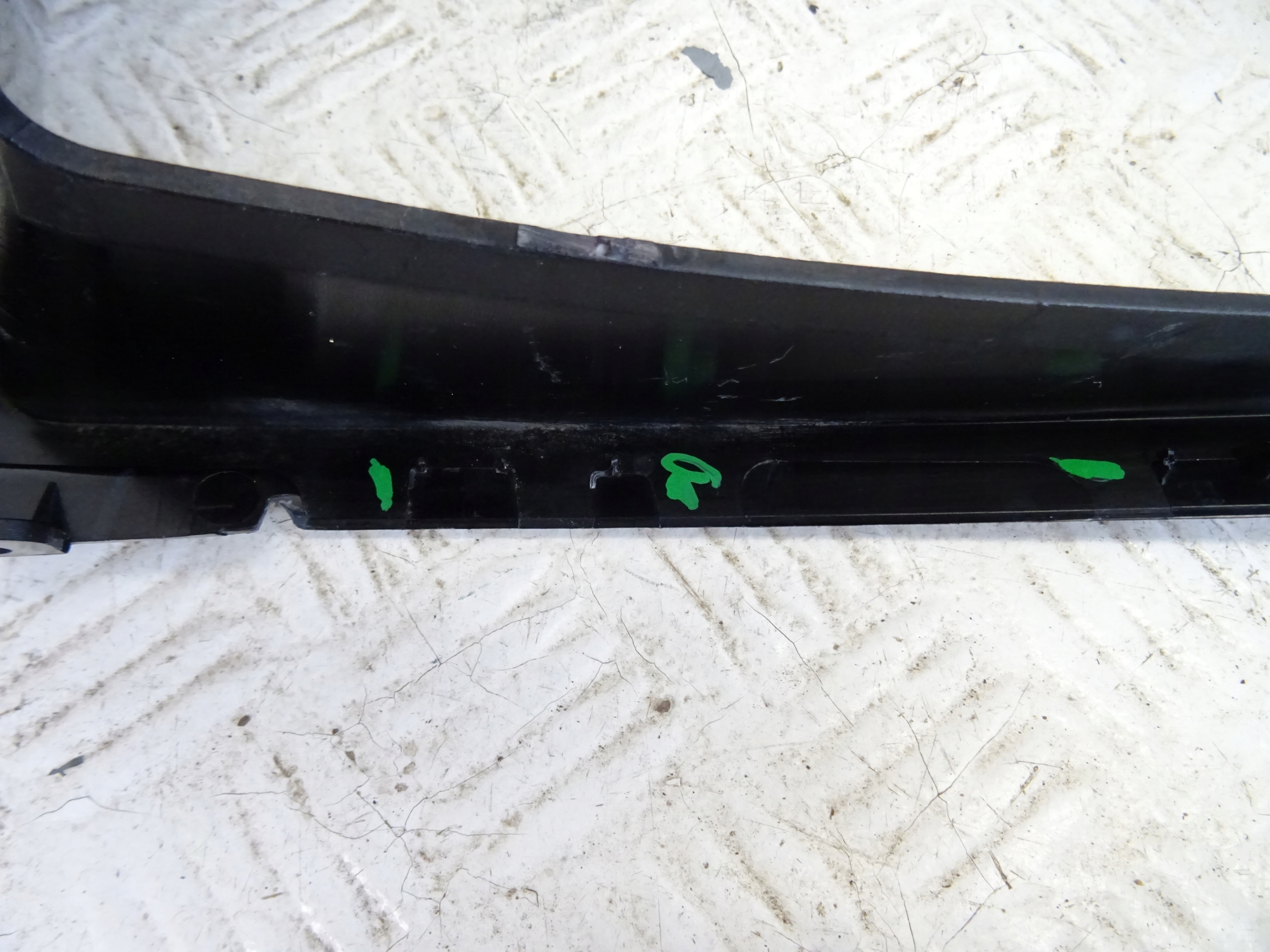 support lights front left LAND ROVER DEFENDER L8B2-13C025-B