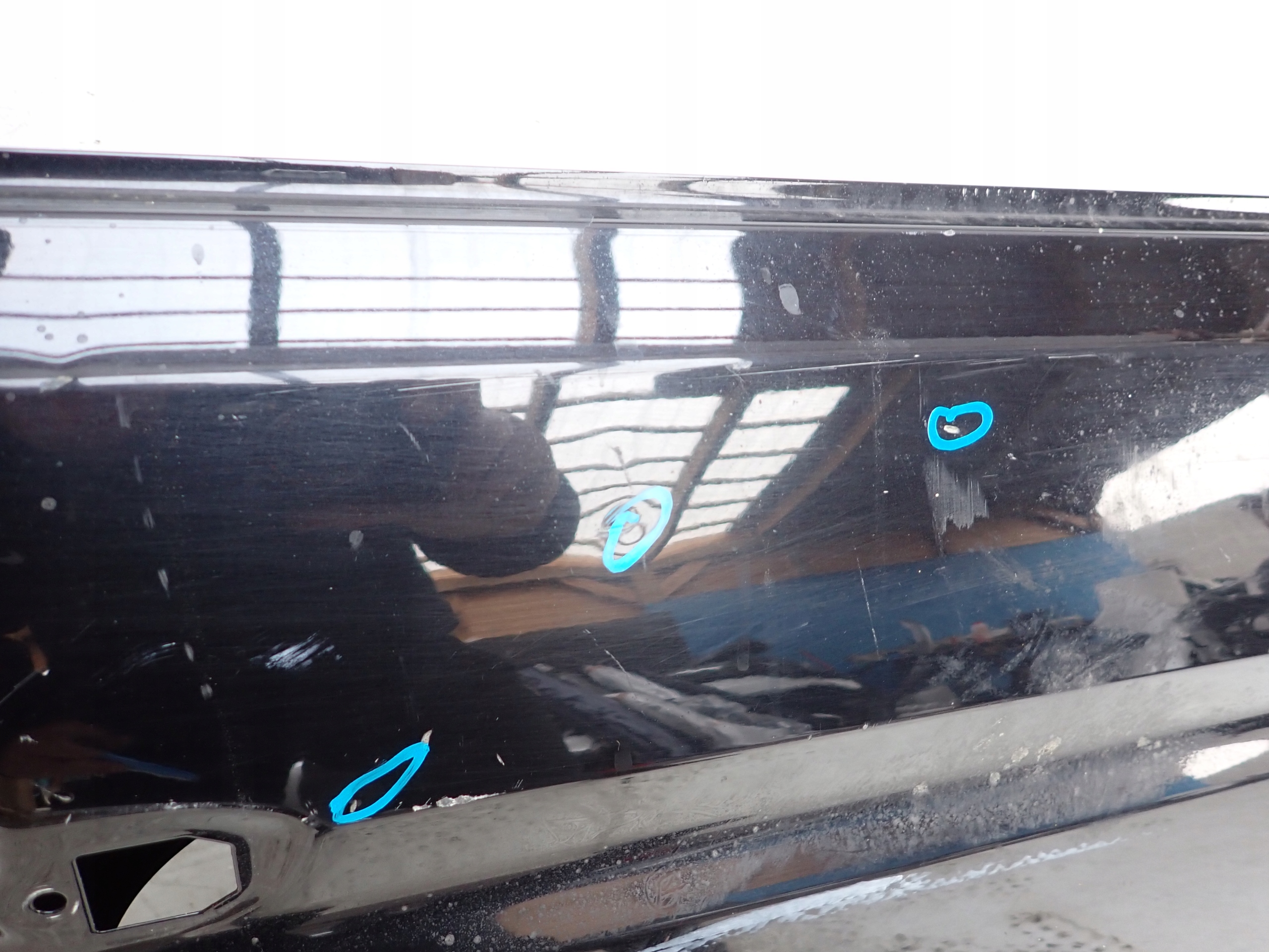 VW TOURAN II 2 5TA 15-> door front front right