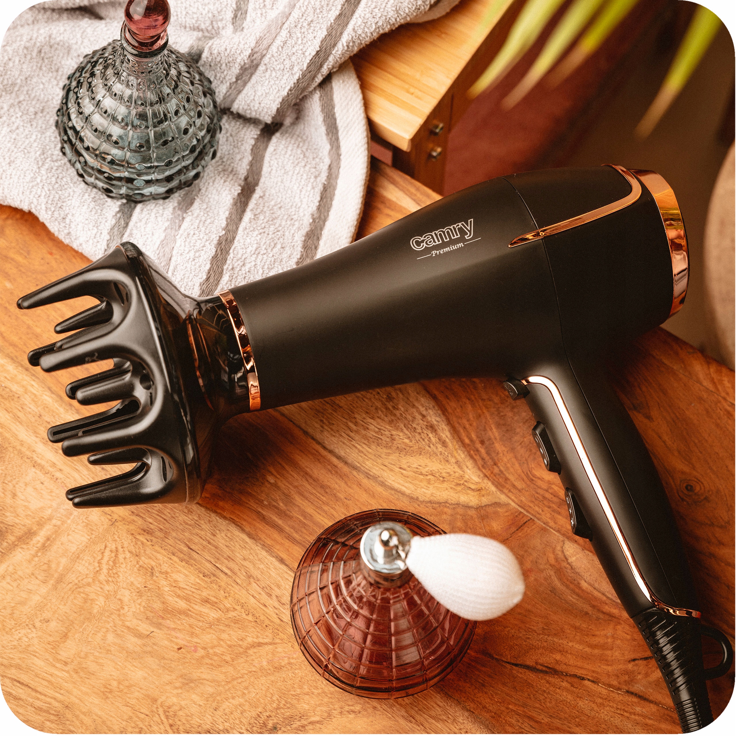 Suszarka CR 2255 2200W z Dyfuzorem 2 Poziomy Mocy 3 Temperatury