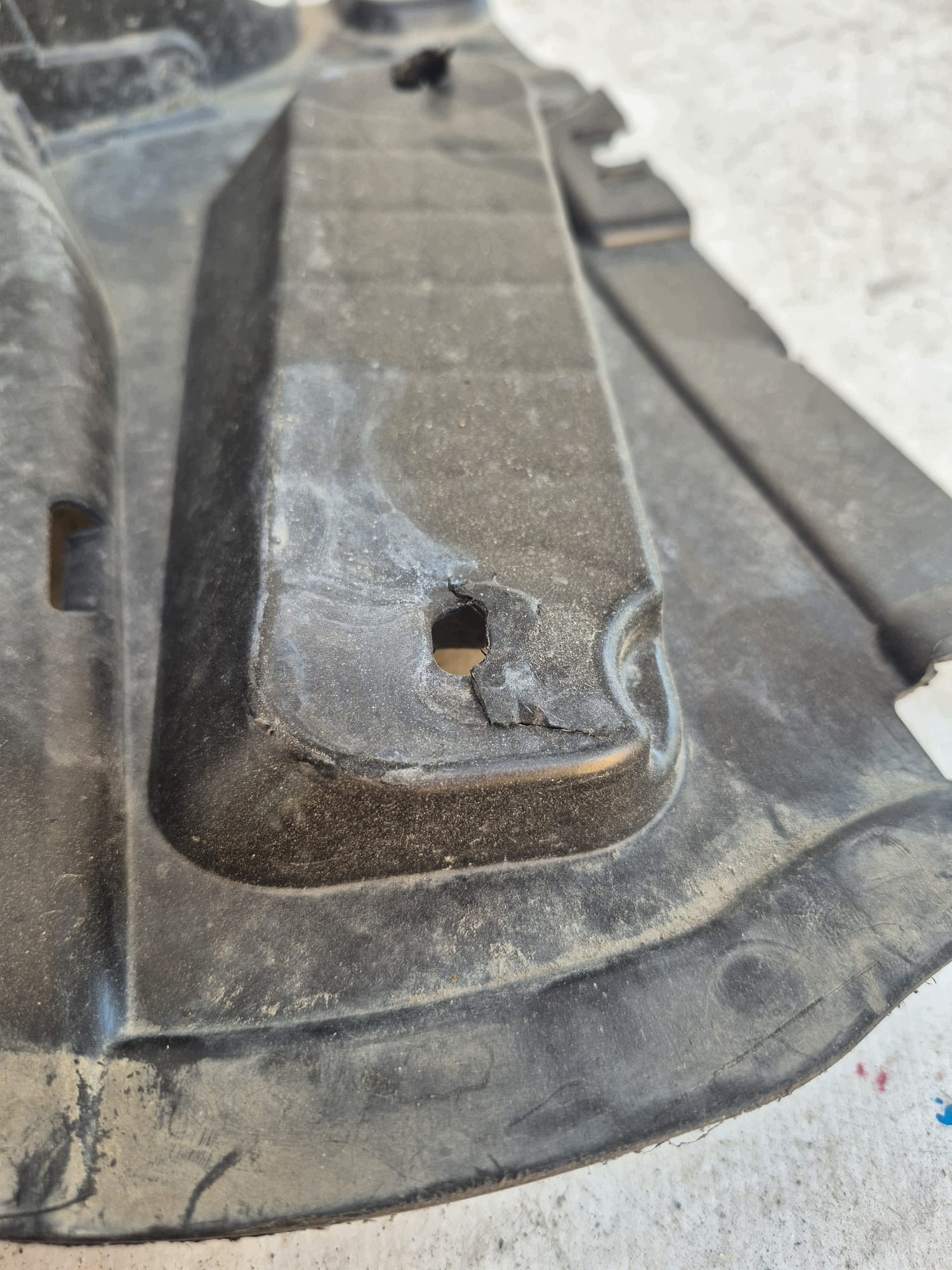 AUDI A6 C9 4P0 mudguard right front part front 4P0853888
