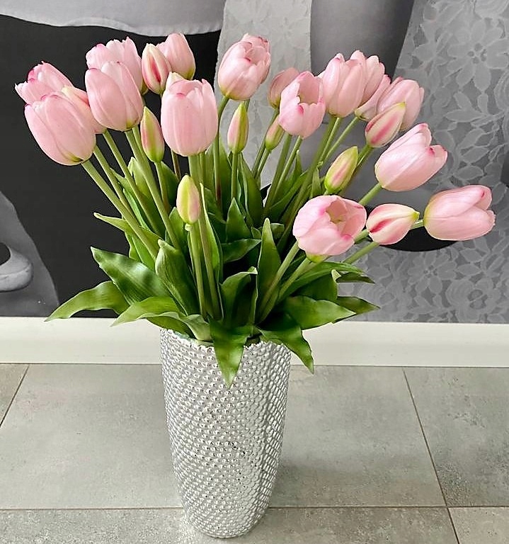 Tulipan Tulipany jak ŻYWE SILIKONOWE ROZNE KOLORY Typ tulipan