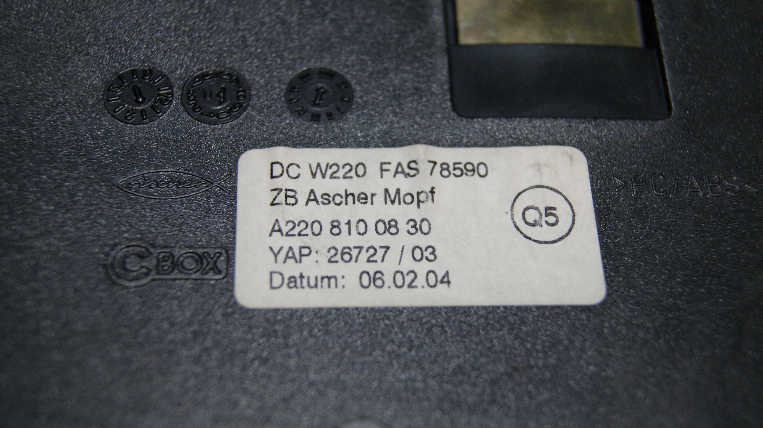 Cendrier MERCEDES-BENZ S-KLASA W220 A2208100830