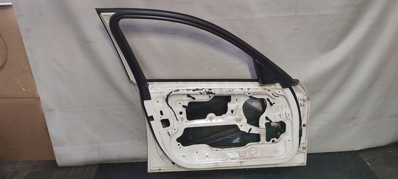 door front front left BMW E91 LIFT APLINEWEISS 300