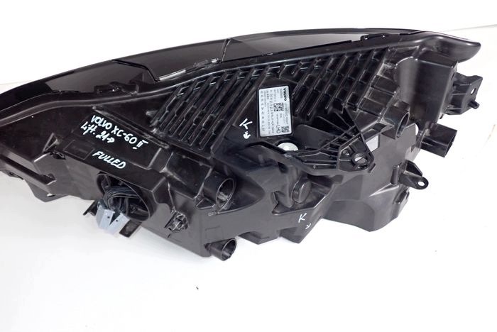 VOLVO XC60 II FULL LED LIFT 21- reflektor right light right 32420435