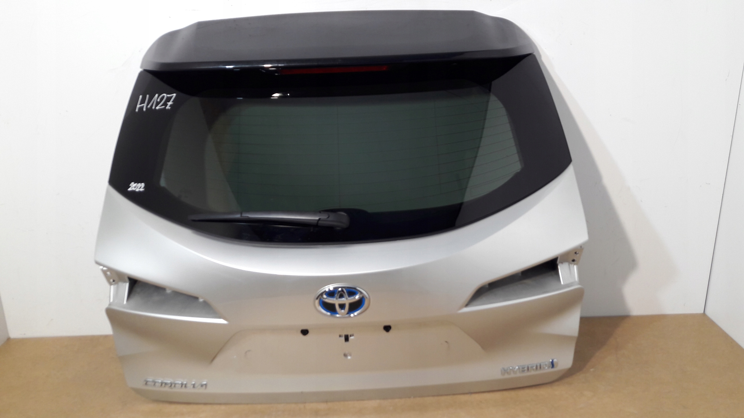 rear trunk door TOYOTA COROLLA E21 KOMBI electrical (H127) E210 ELEKTRYK